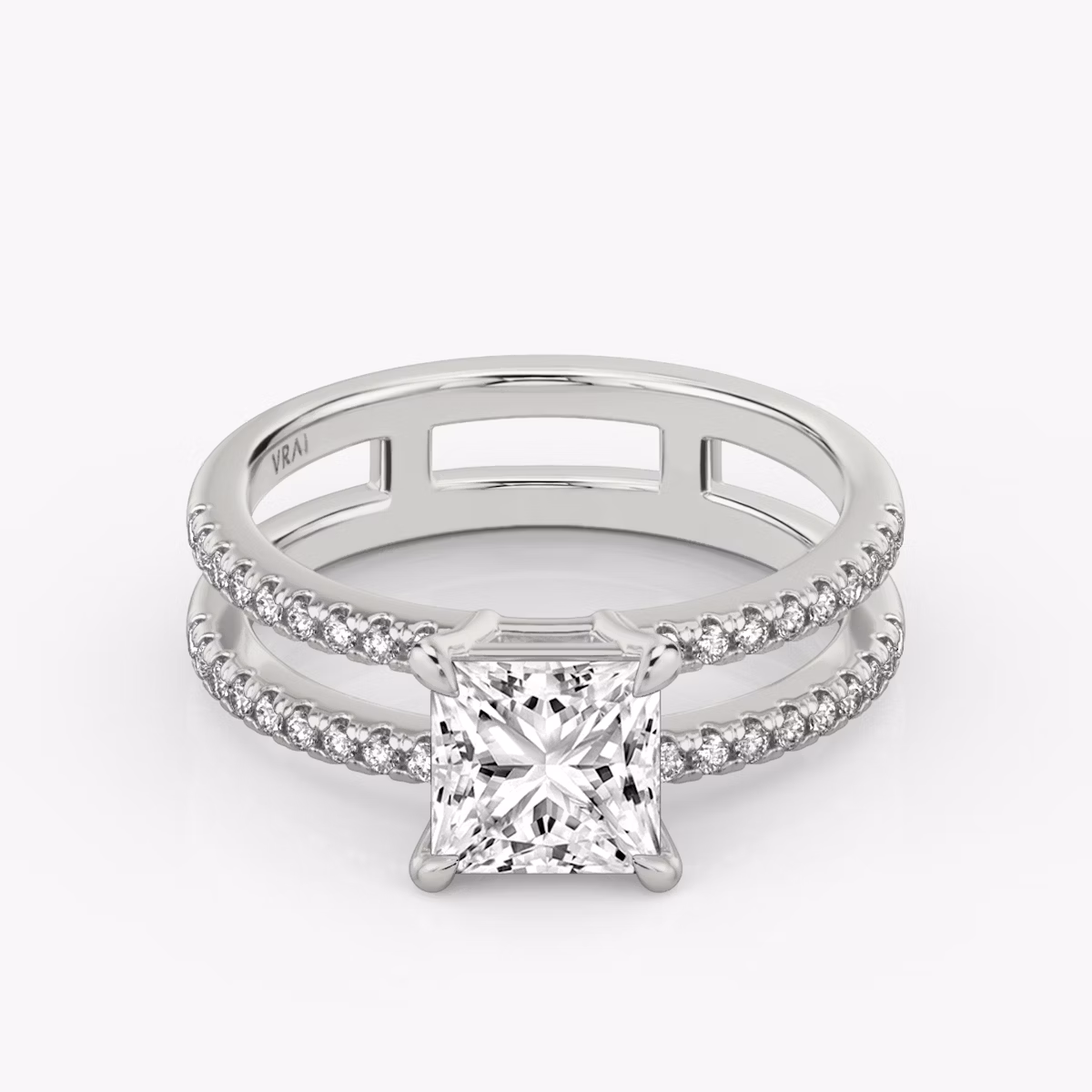The Double Band | Princess | Platinum | bandAccent: Pavé | bandStoneShape: Round Brilliant | diamondOrientation: vertical | caratWeight: other
