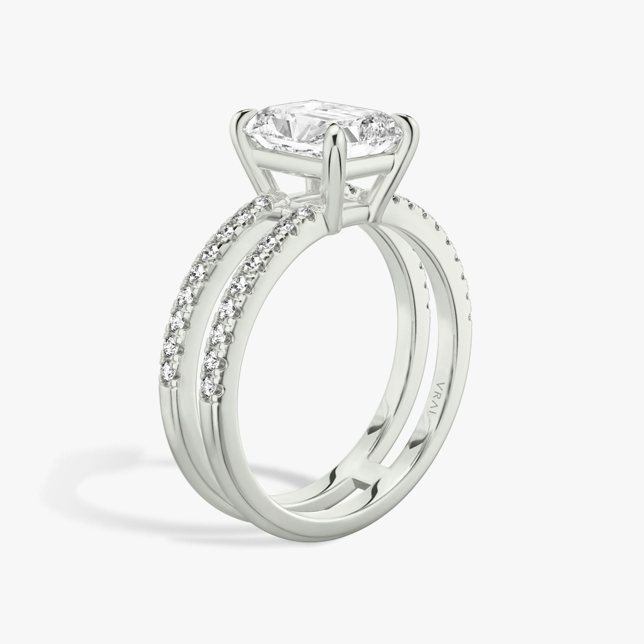 The Double Band | Radiant | 18k | White Gold | bandAccent: Pavé | bandStoneShape: Round Brilliant | diamondOrientation: vertical | caratWeight: other