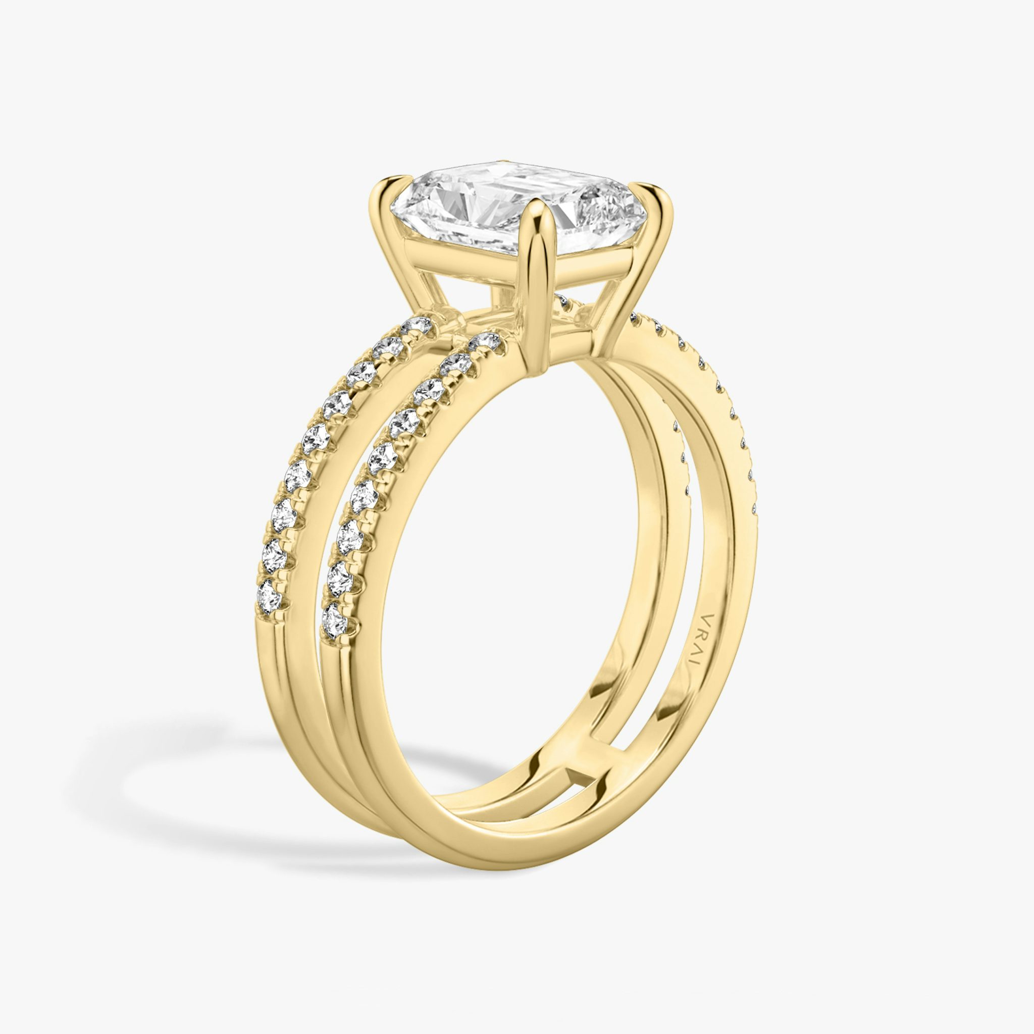 The Double Band | Radiant | 18k | Yellow Gold | bandAccent: Pavé | bandStoneShape: Round Brilliant | diamondOrientation: vertical | caratWeight: other