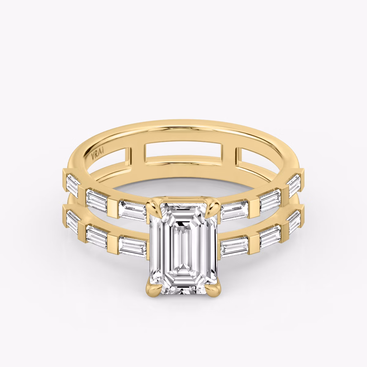 The Double Band | Emerald | 18k | Yellow Gold | bandAccent: Pavé | bandStoneShape: Baguette | diamondOrientation: vertical | caratWeight: other