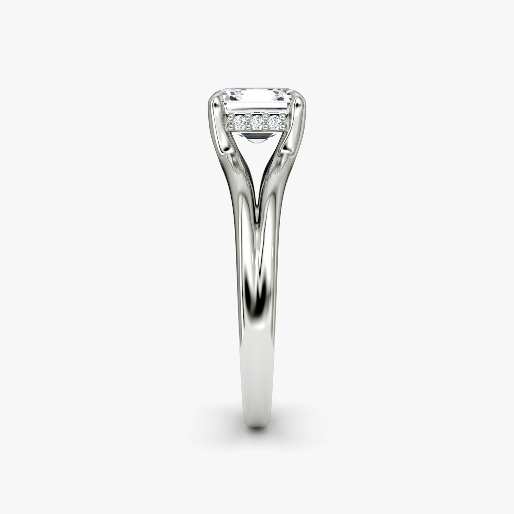 The Floating Split Band | Asscher | 18k | White Gold | bandAccent: Plain | diamondOrientation: vertical | caratWeight: other