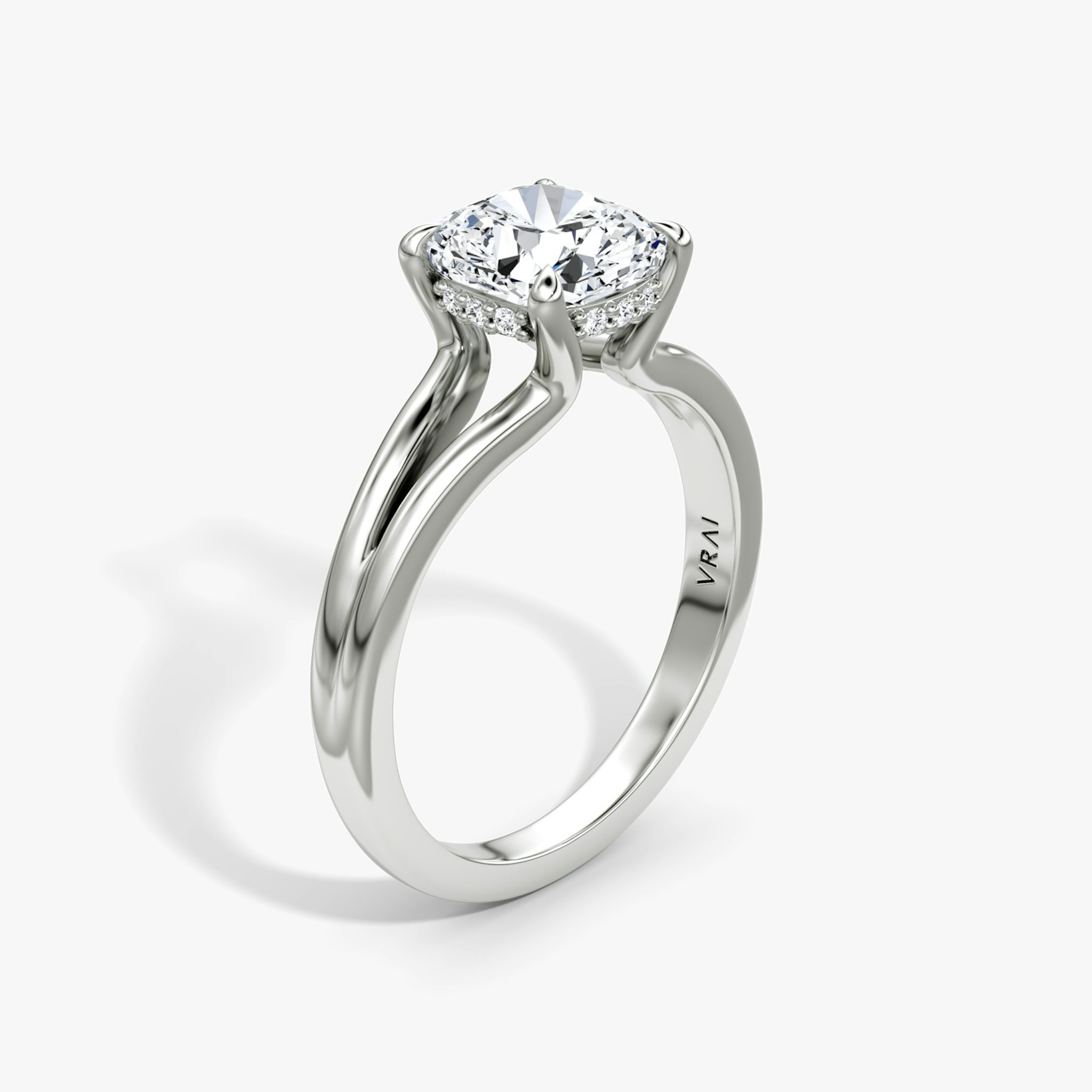 The Floating Split Band | Cushion | 18k | White Gold | bandAccent: Plain | diamondOrientation: vertical | caratWeight: other