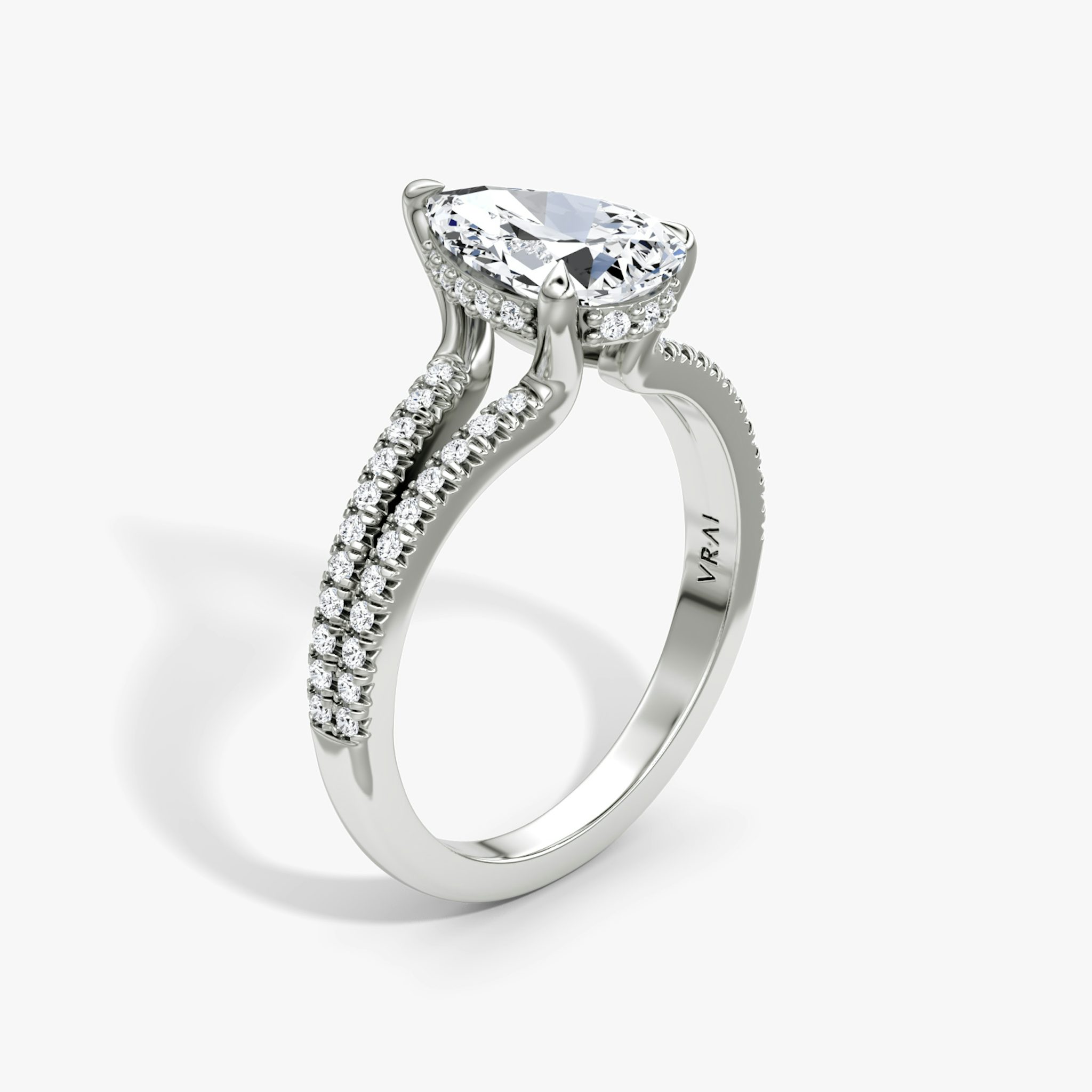 The Floating Split Band | Pear | 18k | White Gold | bandAccent: Pavé | diamondOrientation: vertical | caratWeight: other