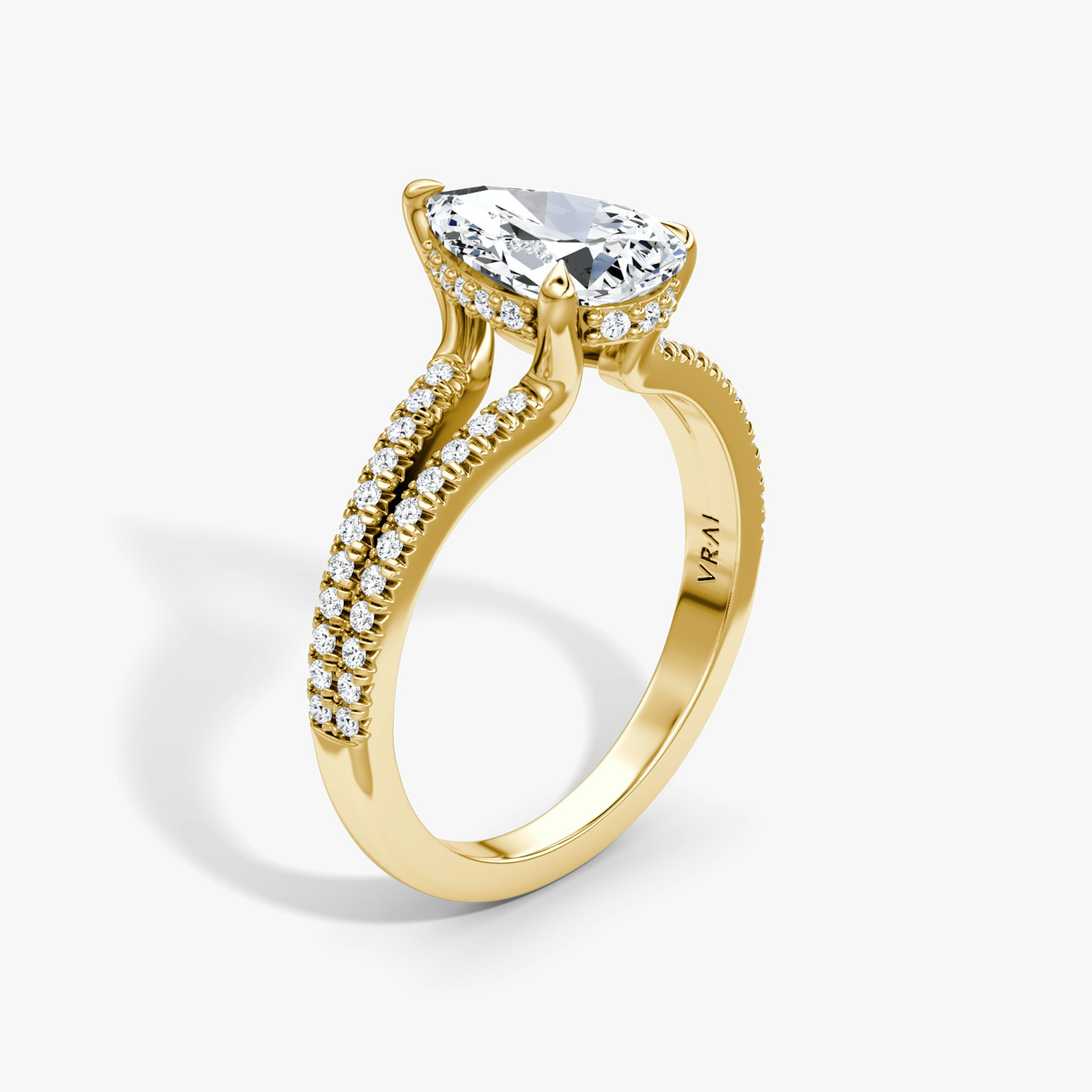The Floating Split Band | Pear | 18k | Yellow Gold | bandAccent: Pavé | diamondOrientation: vertical | caratWeight: other