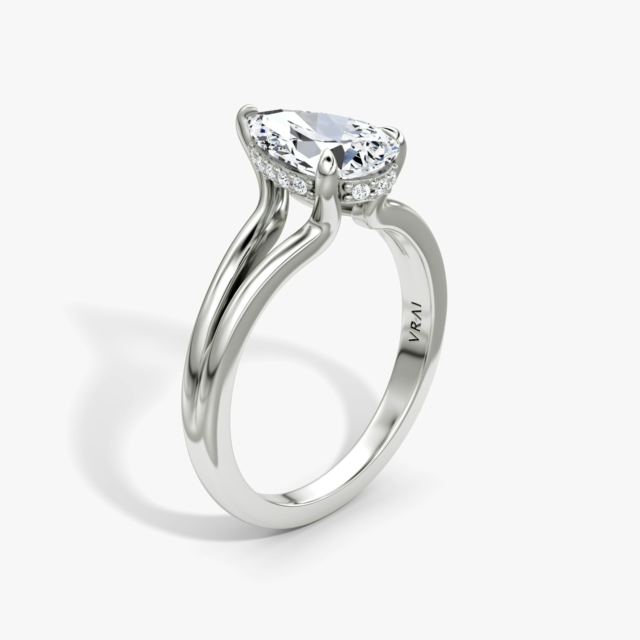 The Floating Split Band | Pear | 18k | White Gold | bandAccent: Plain | diamondOrientation: vertical | caratWeight: other