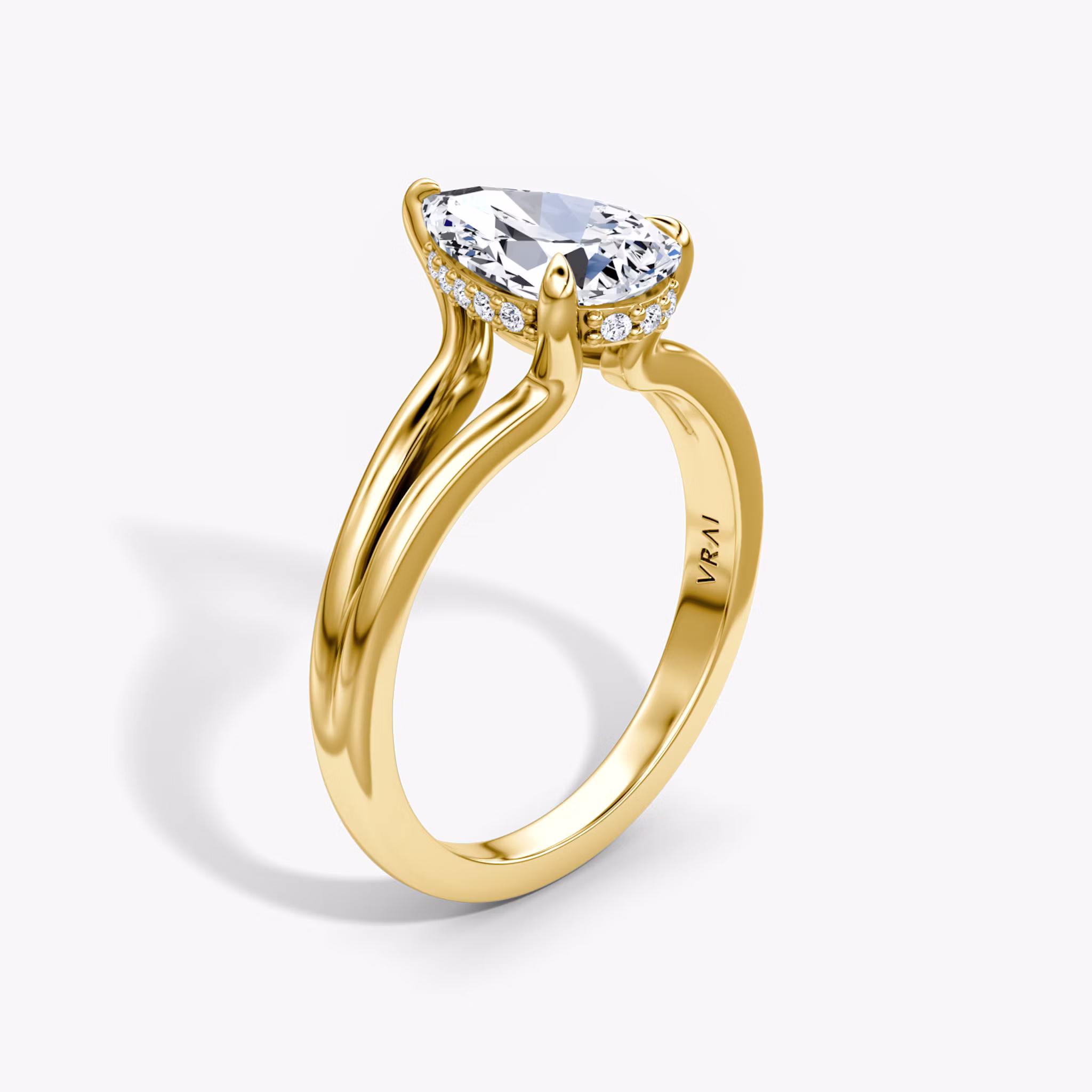 The Floating Split Band Pear | Yellow Gold