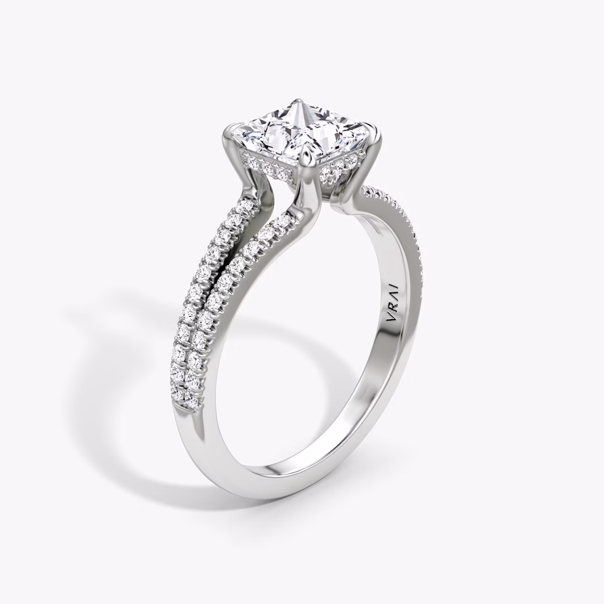 The Floating Split Band | Princess | 18k | White Gold | bandAccent: Pavé | diamondOrientation: vertical | caratWeight: other