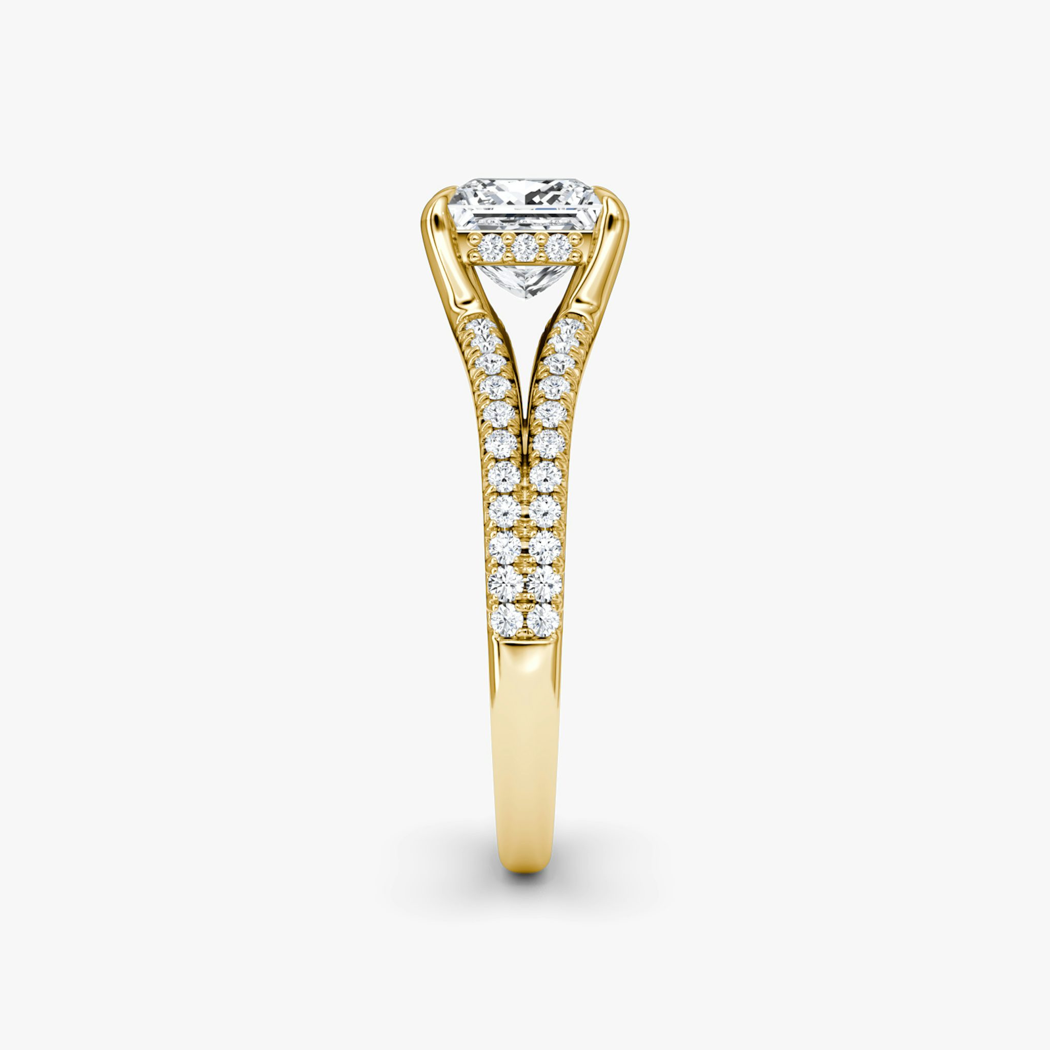 The Floating Split Band | Princess | 18k | Yellow Gold | bandAccent: Pavé | diamondOrientation: vertical | caratWeight: other