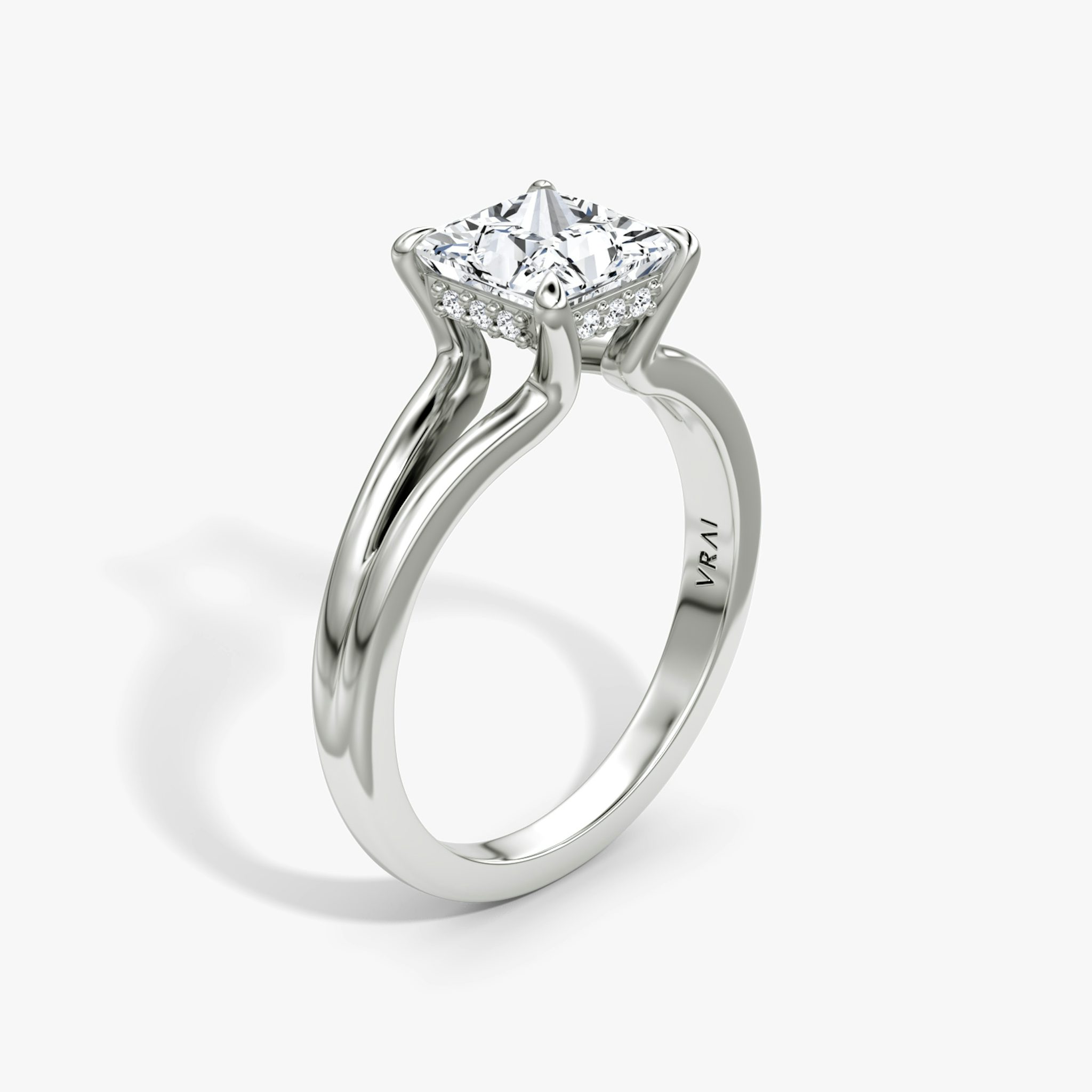 The Floating Split Band | Princess | 18k | White Gold | bandAccent: Plain | diamondOrientation: vertical | caratWeight: other