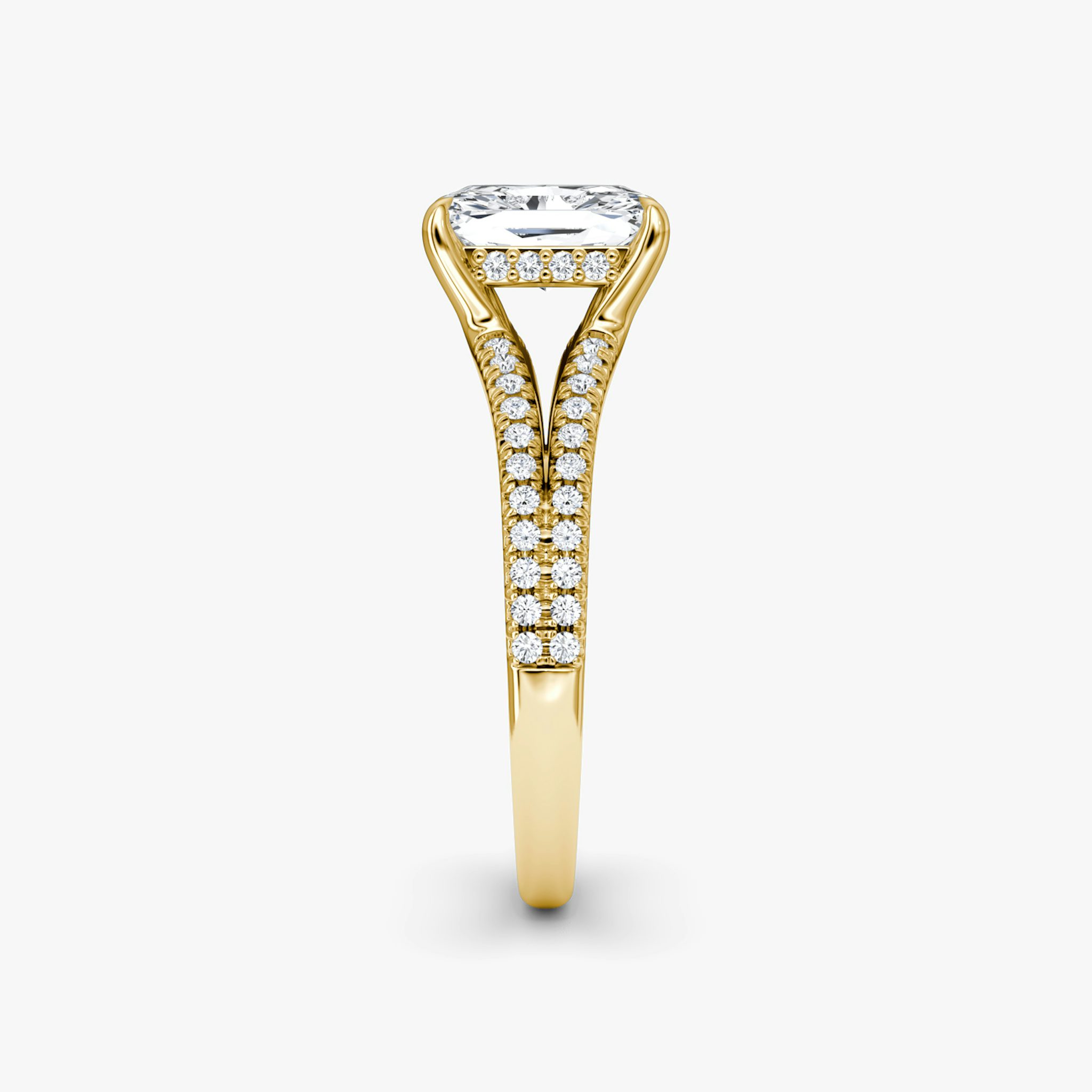The Floating Split Band | Radiant | 18k | Yellow Gold | bandAccent: Pavé | diamondOrientation: vertical | caratWeight: other
