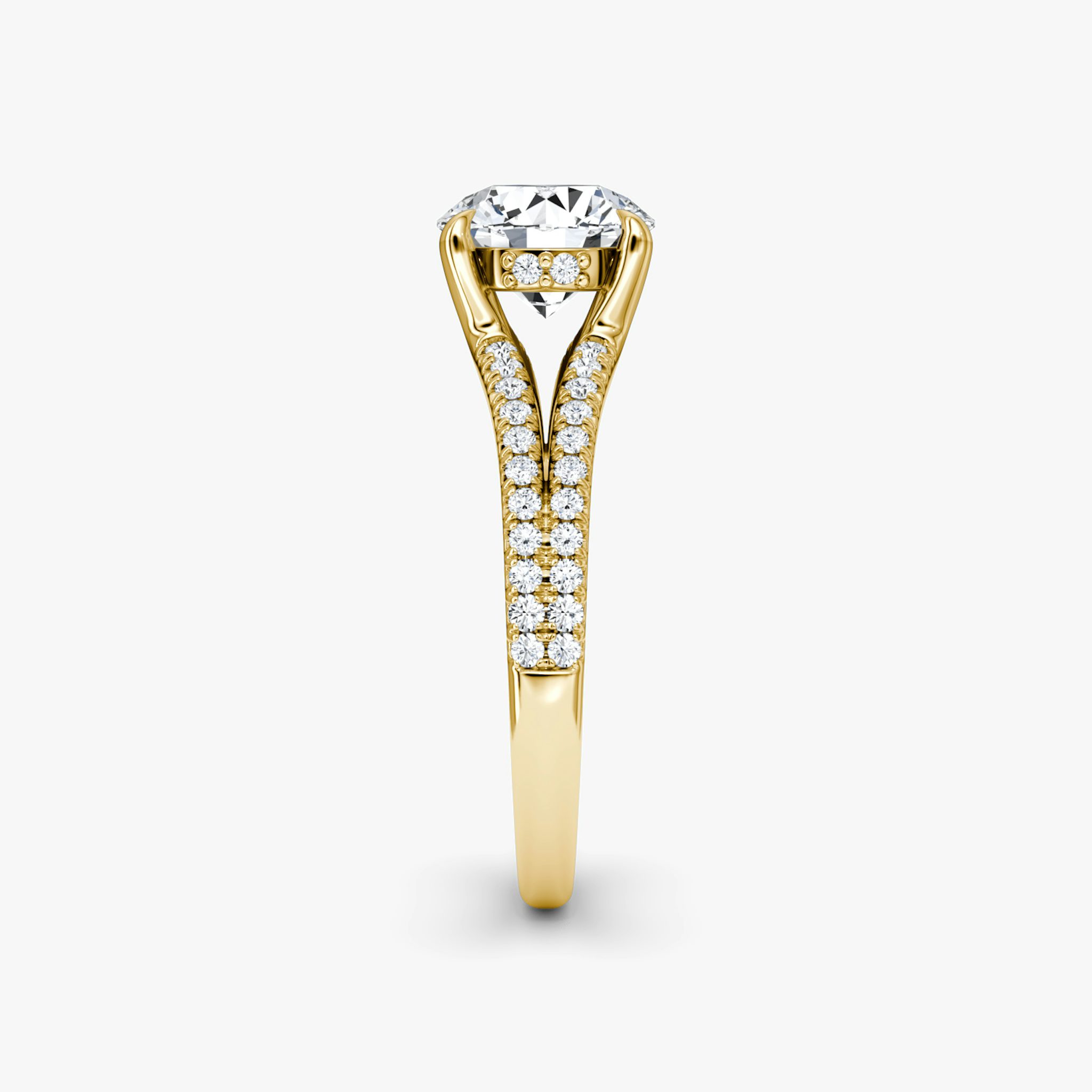 The Floating Split Band | Round Brilliant | 18k | Yellow Gold | bandAccent: Pavé | caratWeight: other | diamondOrientation: vertical