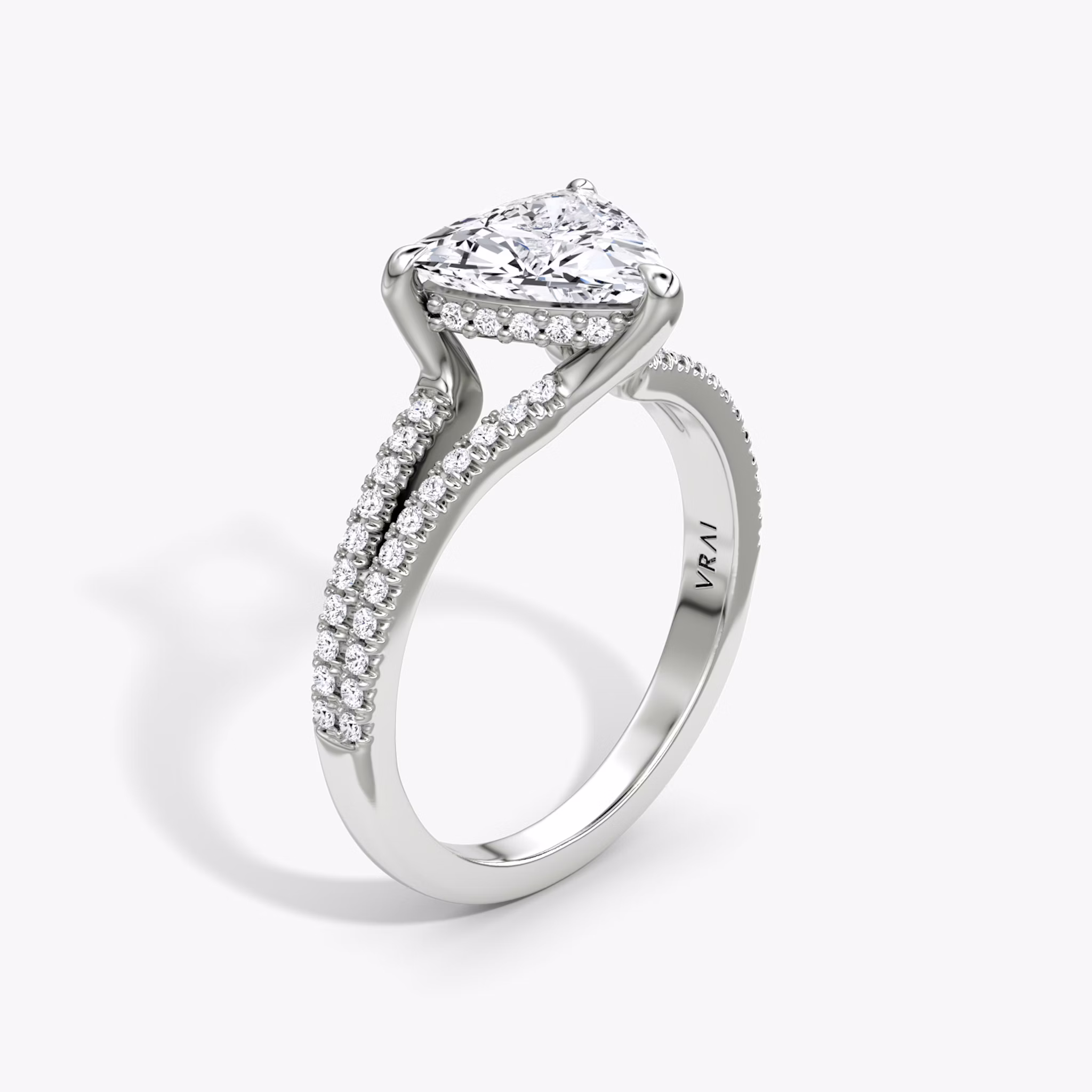 The Floating Split Band | Trillion | 18k | White Gold | bandAccent: Pavé | diamondOrientation: vertical | caratWeight: other