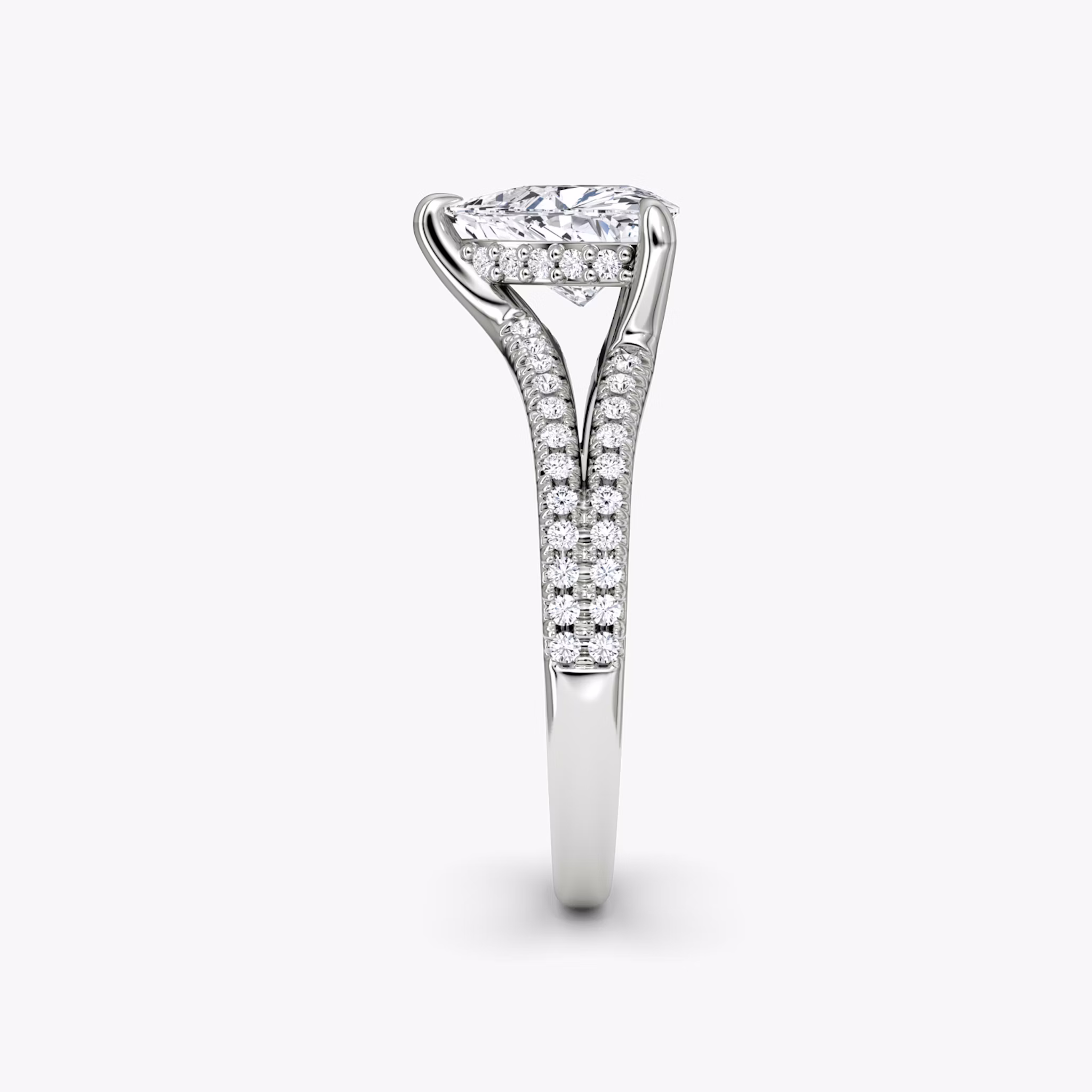 The Floating Split Band | Trillion | 18k | White Gold | bandAccent: Pavé | diamondOrientation: vertical | caratWeight: other