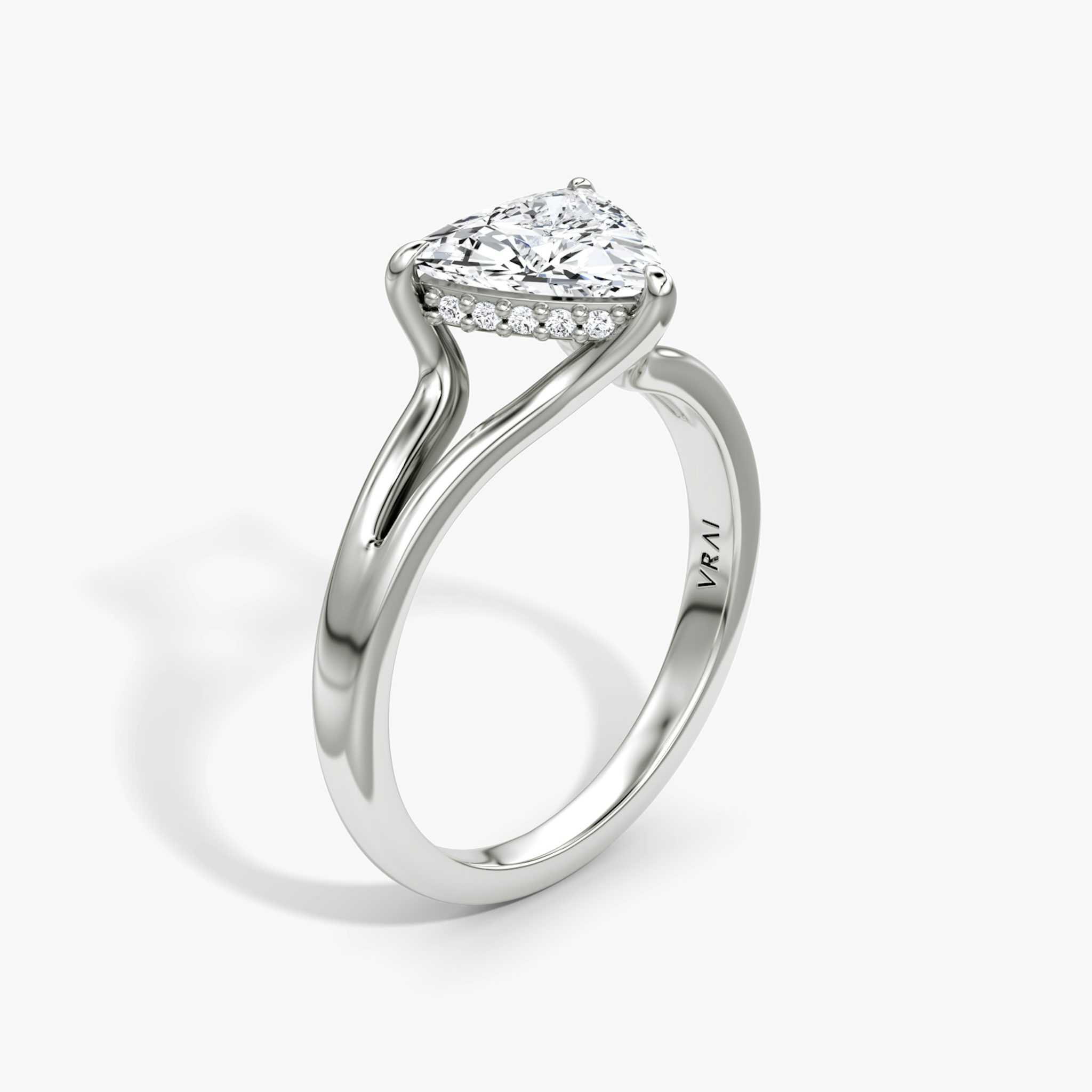 The Floating Split Band | Trillion | 18k | White Gold | bandAccent: Plain | diamondOrientation: vertical | caratWeight: other