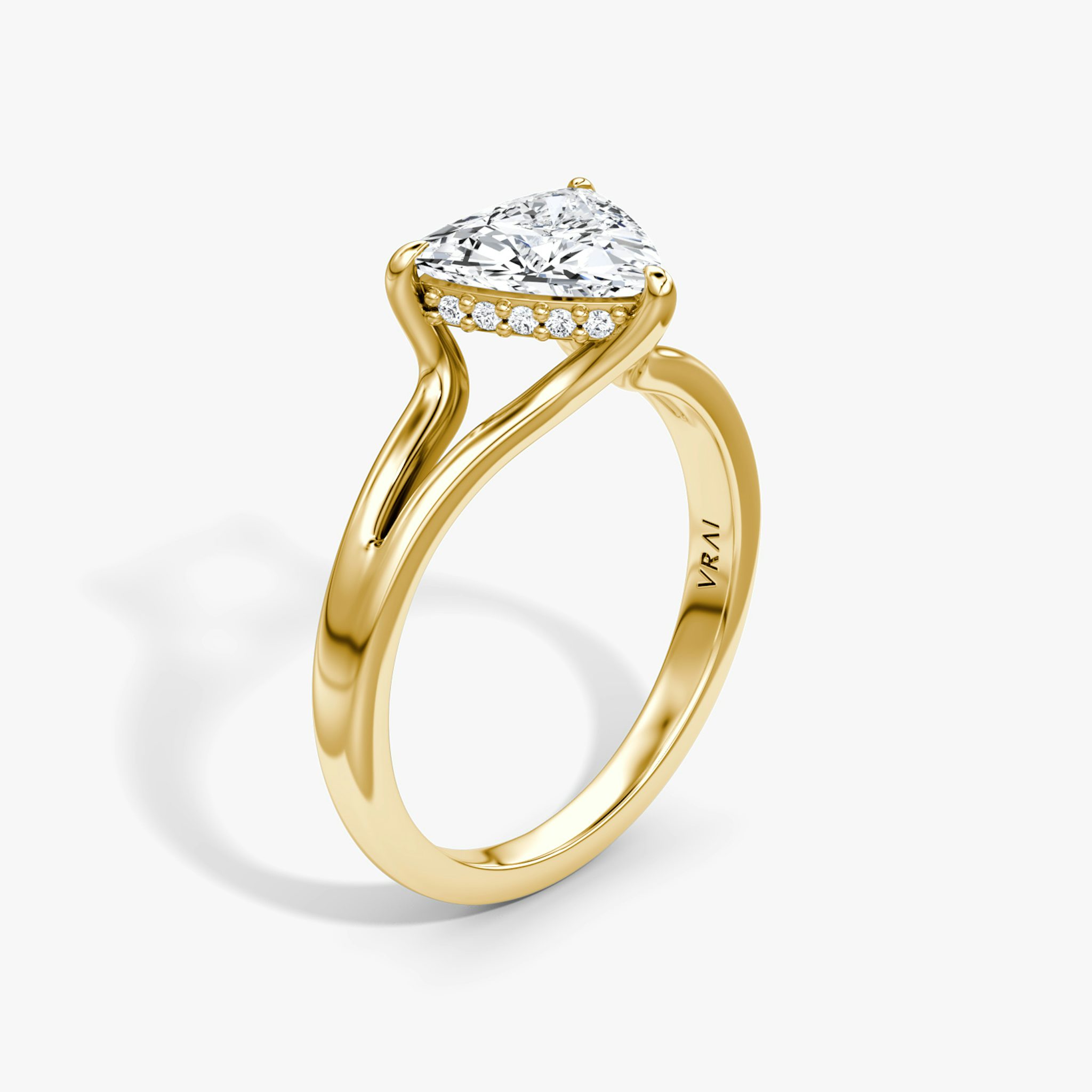The Floating Split Band | Trillion | 18k | Yellow Gold | bandAccent: Plain | diamondOrientation: vertical | caratWeight: other