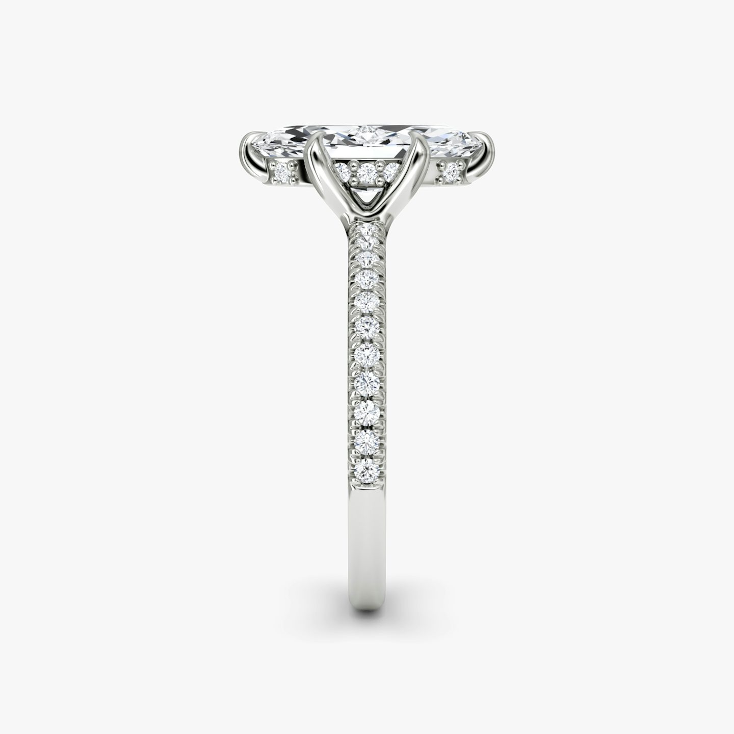 Floating Solitaire | Marquise | Platin | bandAccent: Mit Pavé-Besatz | diamondOrientation: vertical | caratWeight: other