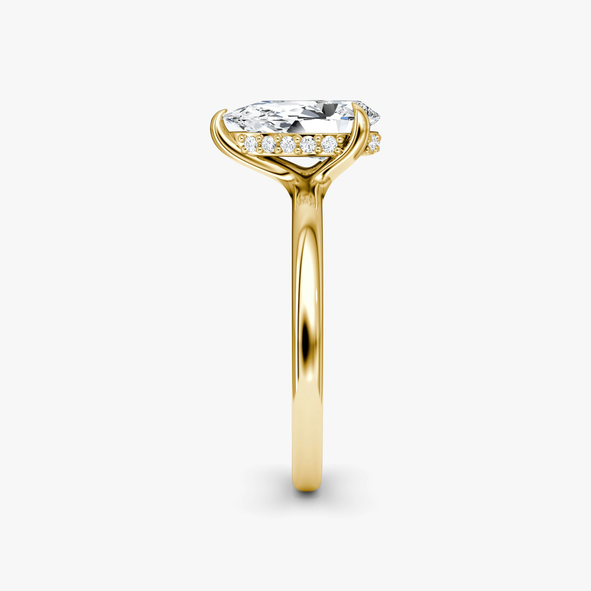 The Floating Solitaire | Pear | 18k | Yellow Gold | bandAccent: Plain | diamondOrientation: vertical | caratWeight: other