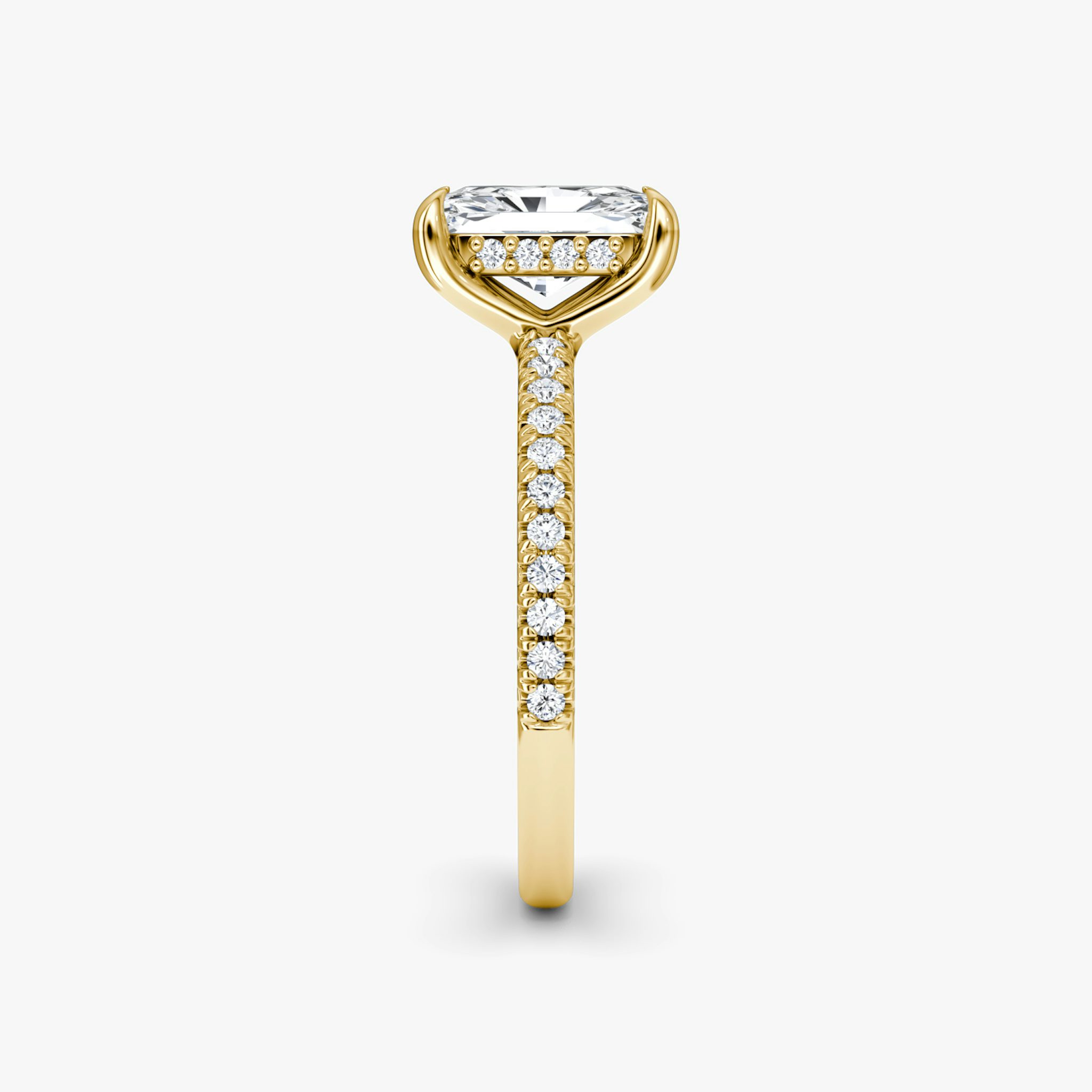 The Floating Solitaire | Radiant | 18k | Yellow Gold | bandAccent: Pavé | diamondOrientation: vertical | caratWeight: other