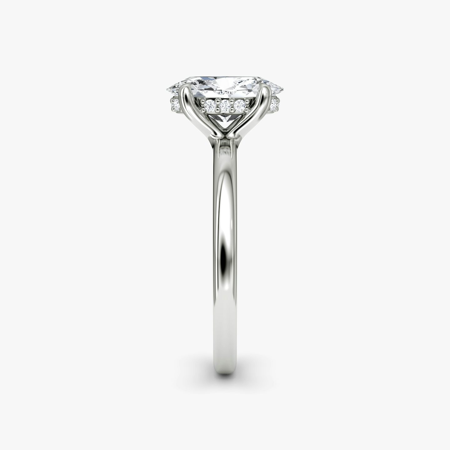 The Floating Solitaire | Oval | 18k | White Gold | bandAccent: Plain | diamondOrientation: vertical | caratWeight: other