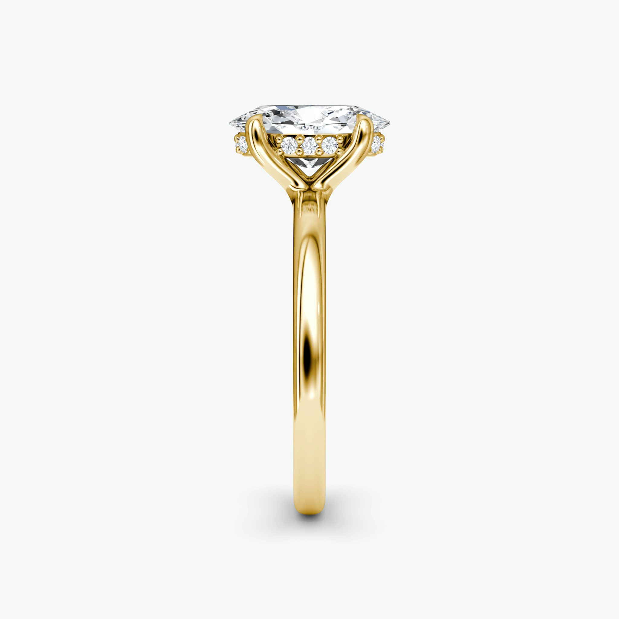 The Floating Solitaire | Oval | 18k | Yellow Gold | bandAccent: Plain | diamondOrientation: vertical | caratWeight: other