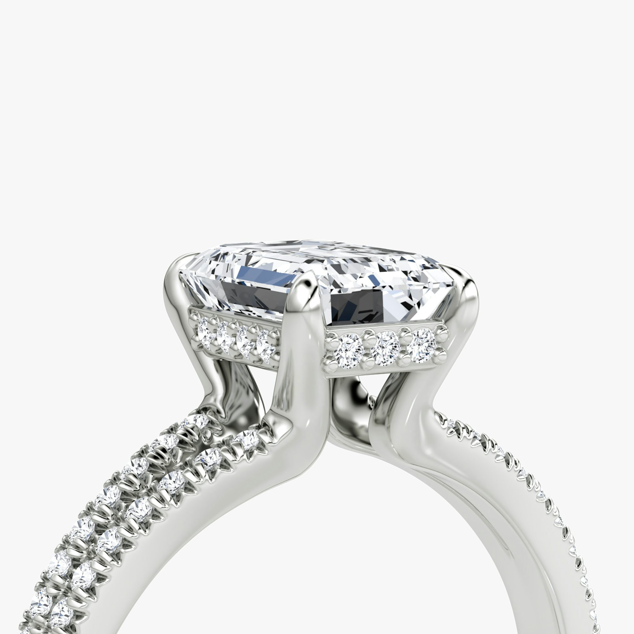 The Floating Split Band | Emerald | Platinum | bandAccent: Pavé | diamondOrientation: vertical | caratWeight: other