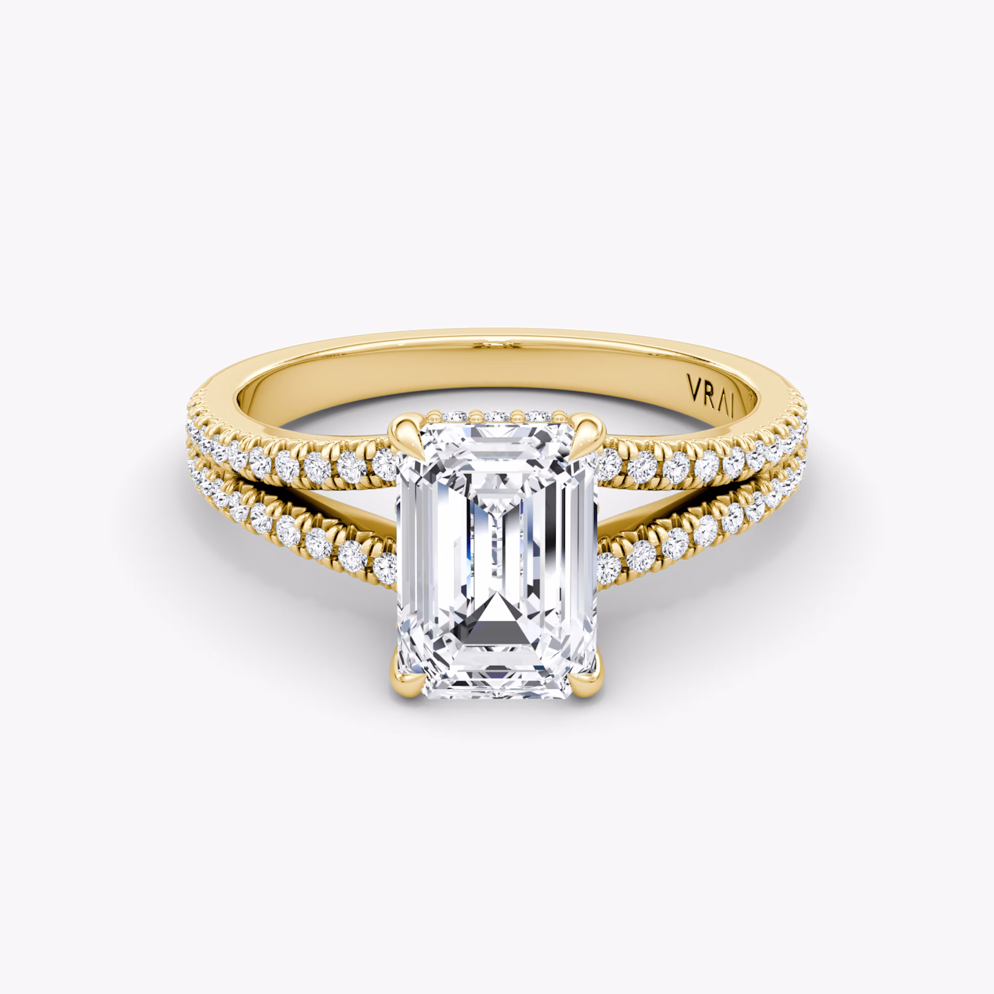 The Floating Split Band | Emerald | 18k | Yellow Gold | bandAccent: Pavé | diamondOrientation: vertical | caratWeight: other