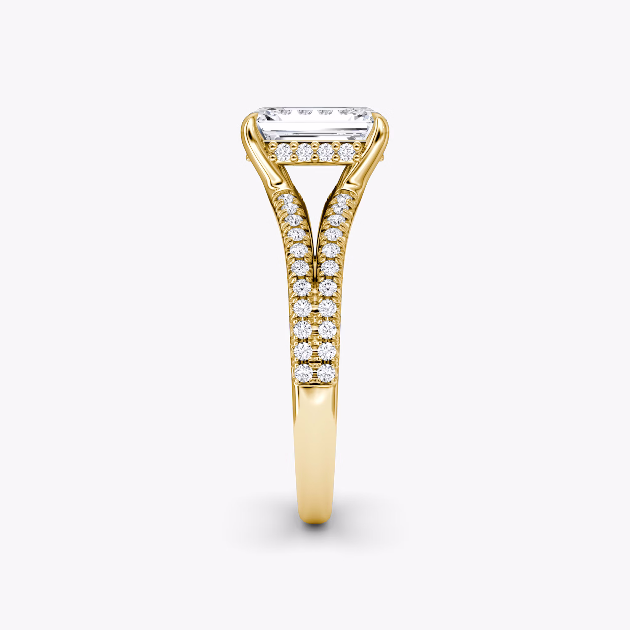 The Floating Split Band | Emerald | 18k | Yellow Gold | bandAccent: Pavé | diamondOrientation: vertical | caratWeight: other