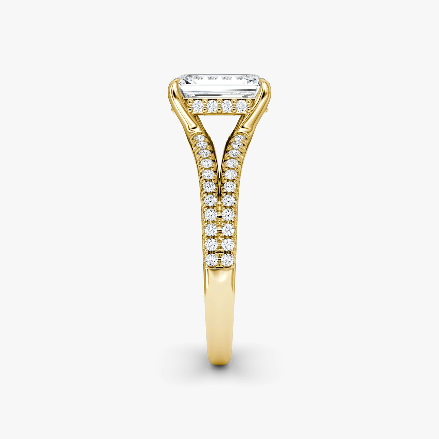 The Floating Split Band | Emerald | 18k | Yellow Gold | bandAccent: Pavé | diamondOrientation: vertical | caratWeight: other