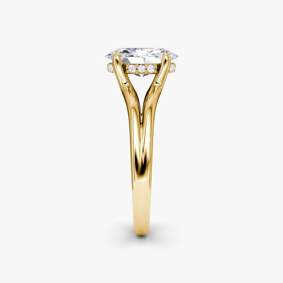 The Floating Split Band Oval Engagement Ring | Plain Band | Yellow Gold