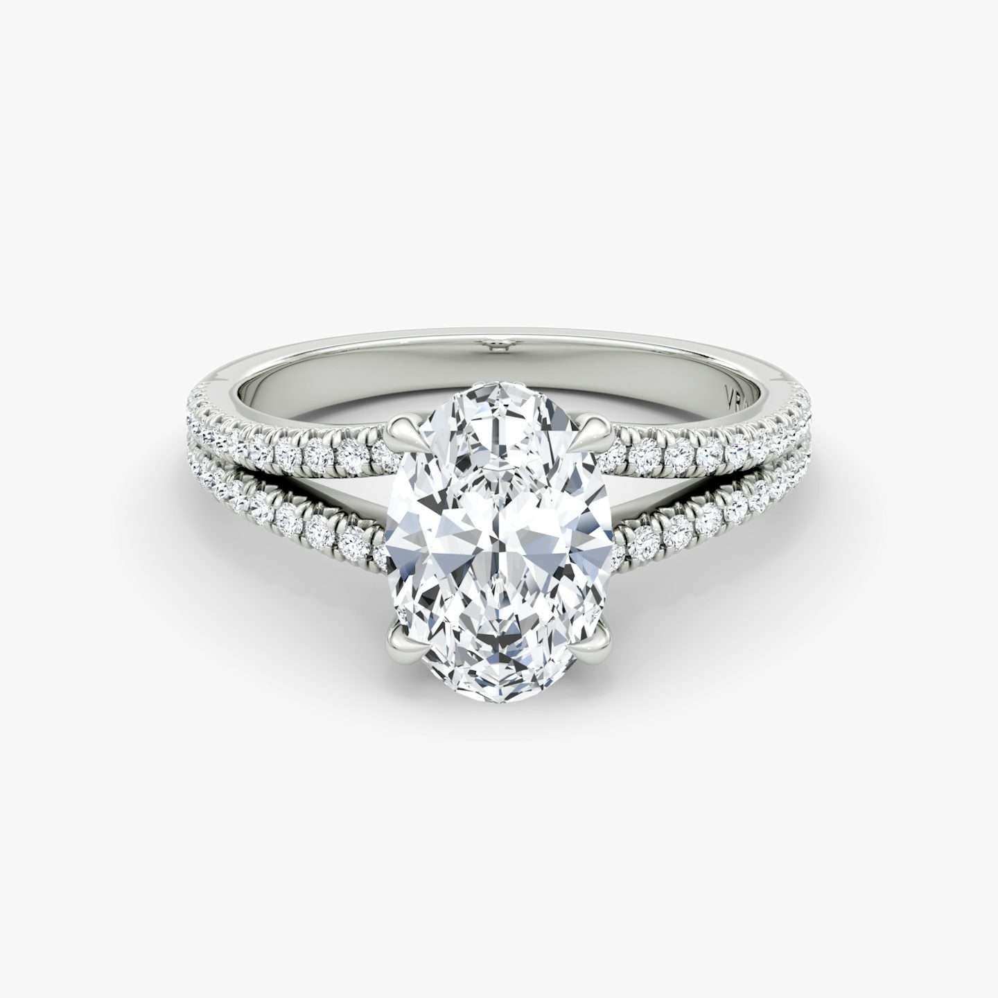 The Floating Split Band | Oval | Platinum | bandAccent: Pavé | diamondOrientation: vertical | caratWeight: other