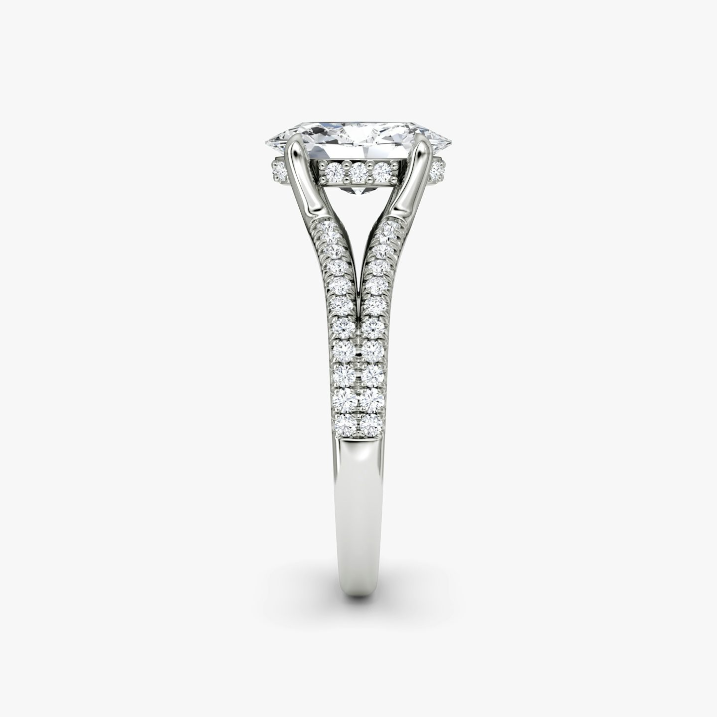 The Floating Split Band | Oval | Platinum | bandAccent: Pavé | diamondOrientation: vertical | caratWeight: other