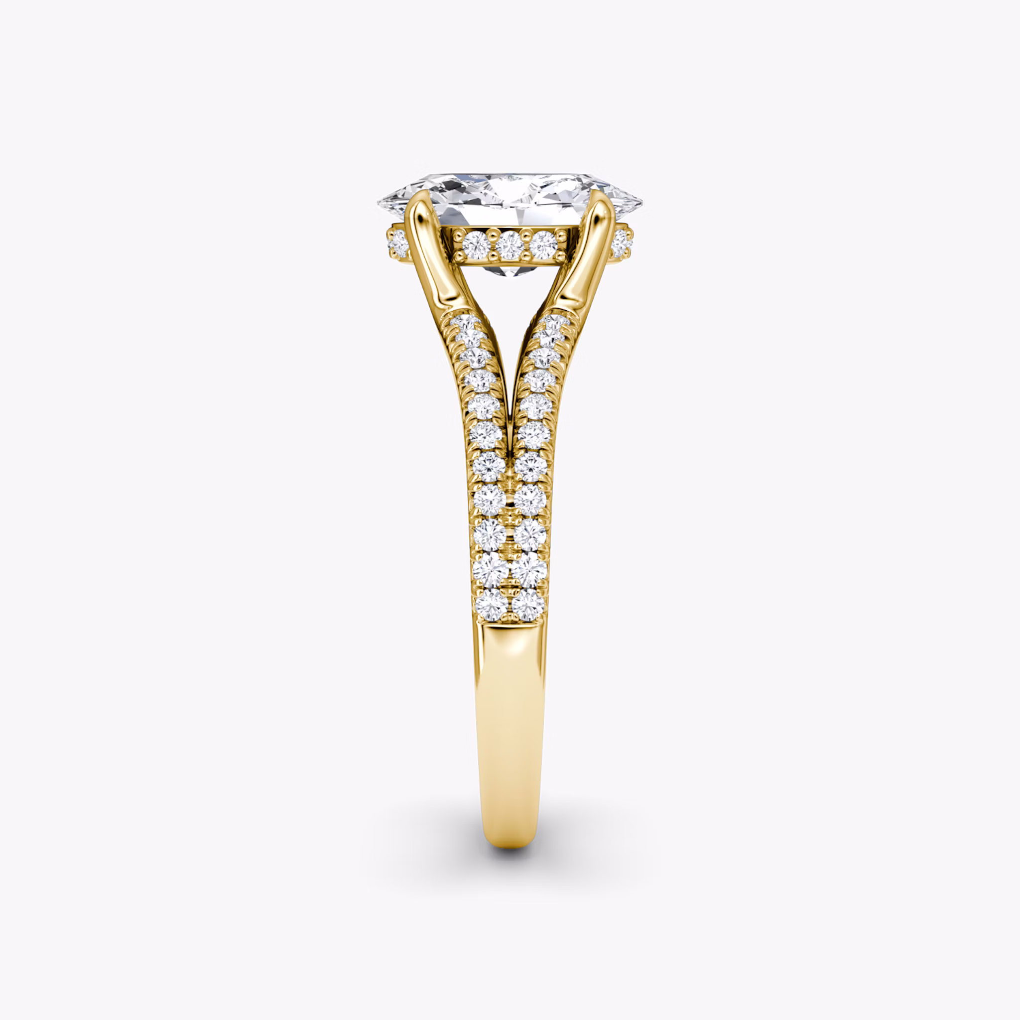 The Floating Split Band | Oval | 18k | Yellow Gold | bandAccent: Pavé | diamondOrientation: vertical | caratWeight: other