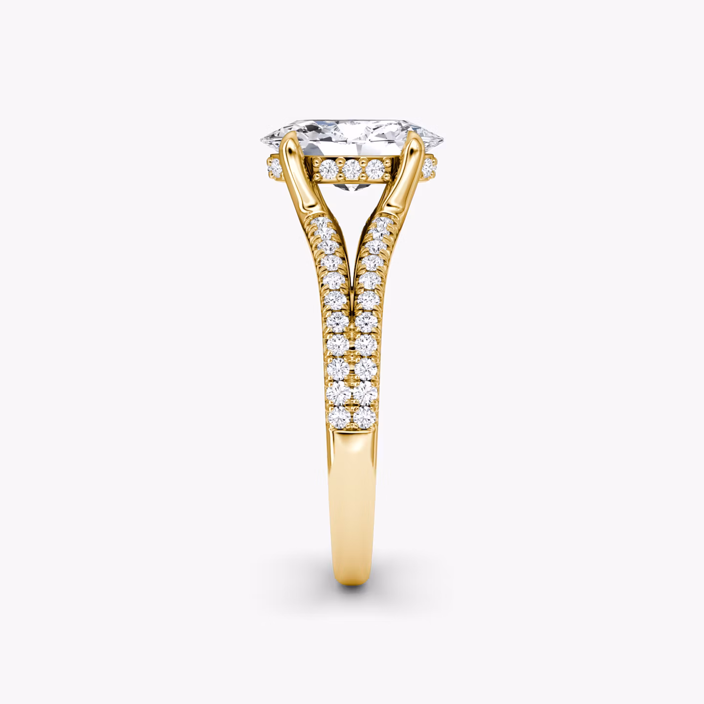 The Floating Split Band | Oval | 18k | Yellow Gold | bandAccent: Pavé | diamondOrientation: vertical | caratWeight: other