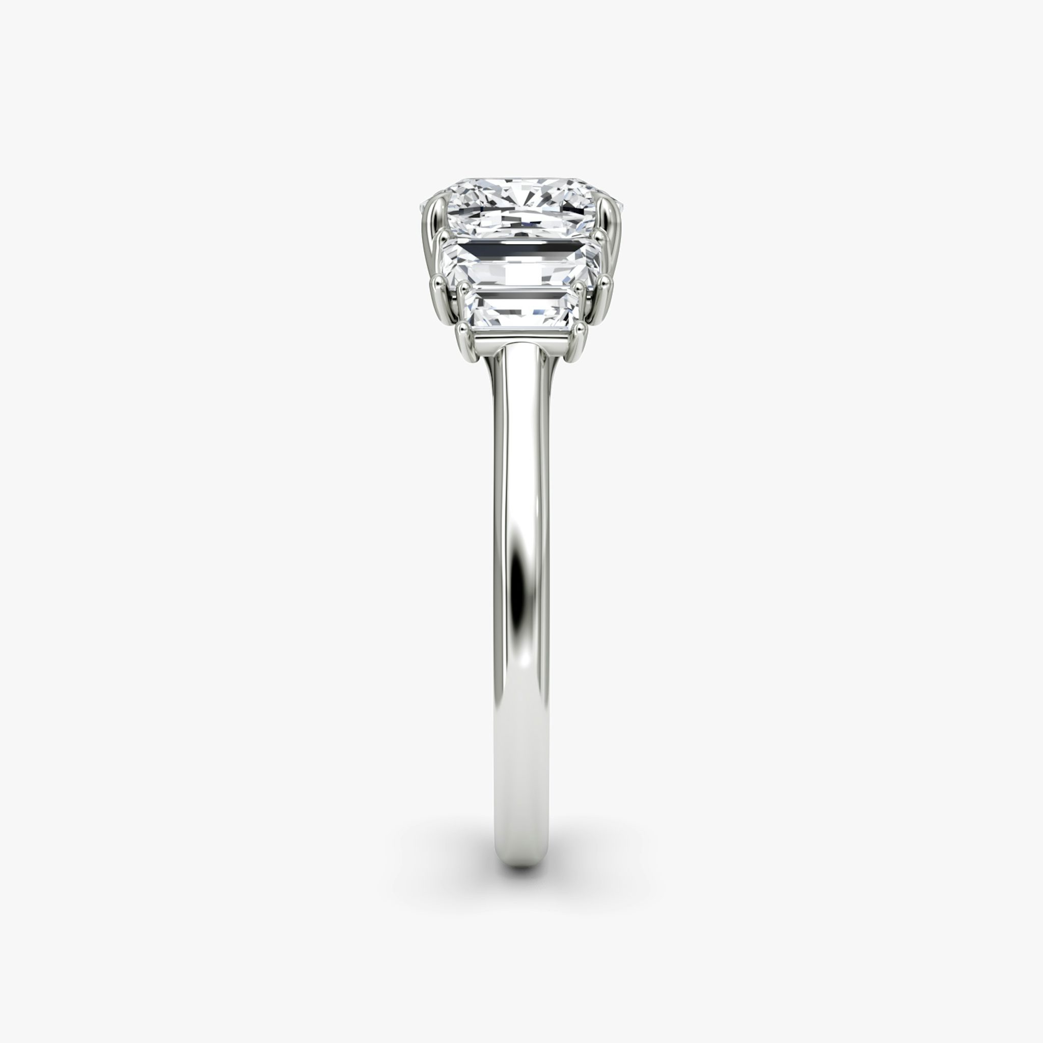 The Five Stone Heirloom | Cushion | 18k | White Gold | bandAccent: Plain | diamondOrientation: vertical | caratWeight: other