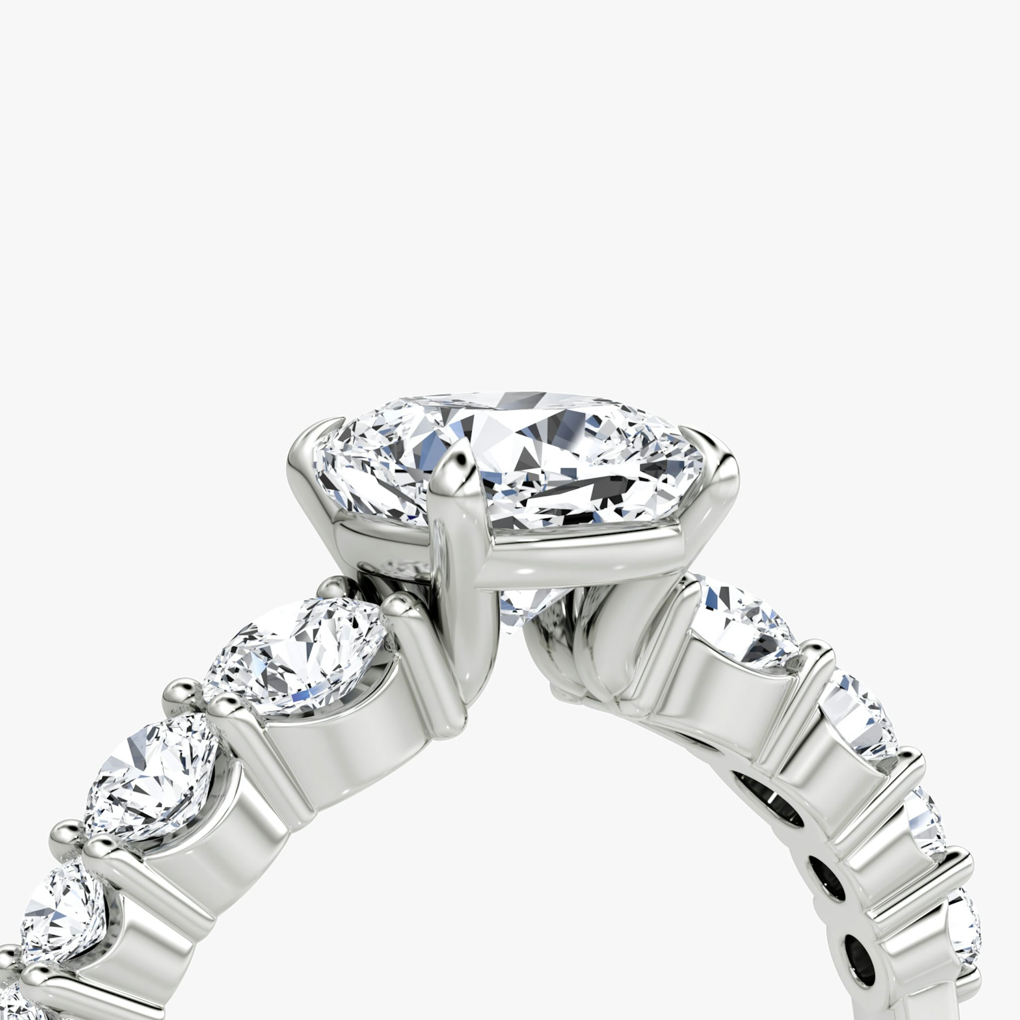 The Graduated Band | Cushion | 18k | White Gold | bandAccent: Plain | diamondOrientation: vertical | caratWeight: other