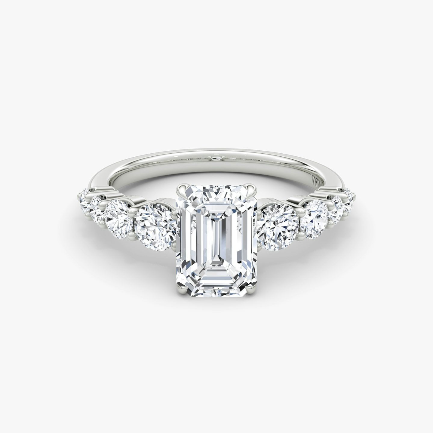 The Graduated Band | Emerald | Platinum | bandAccent: Plain | diamondOrientation: vertical | caratWeight: other