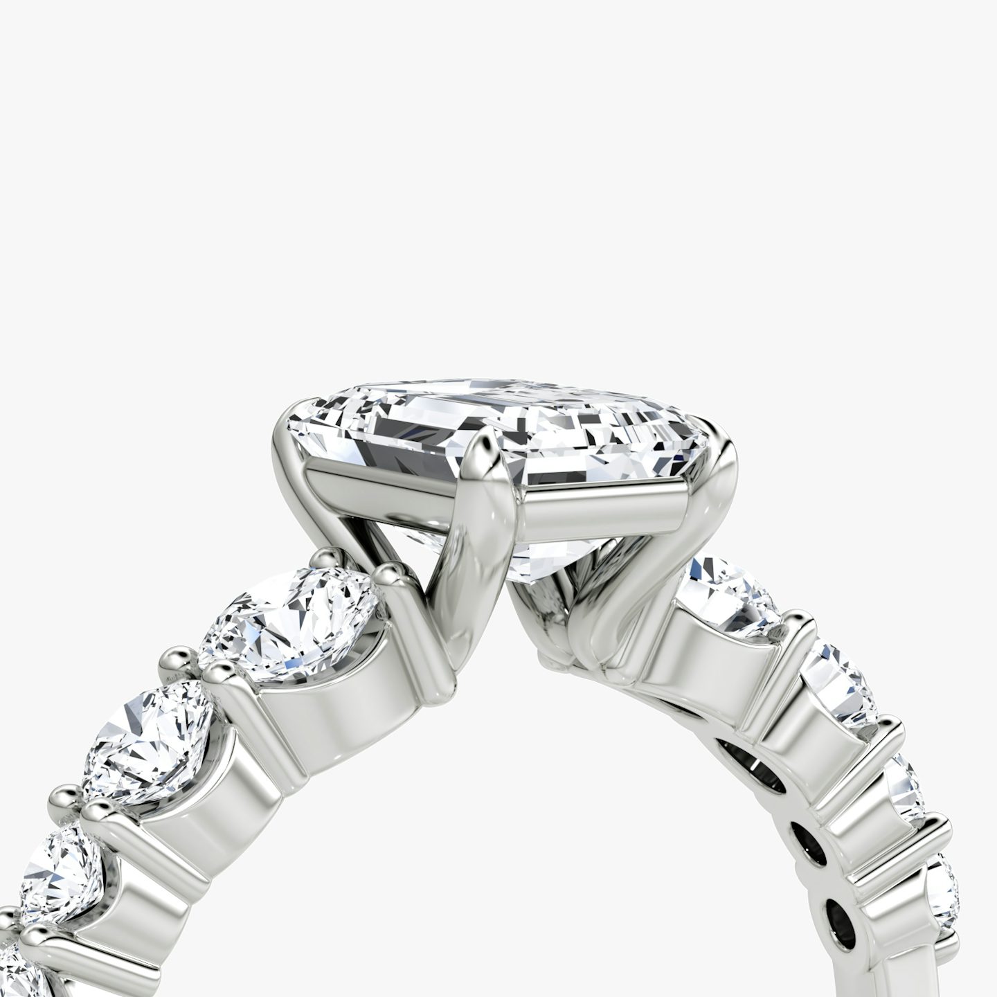The Graduated Band | Emerald | Platinum | bandAccent: Plain | diamondOrientation: vertical | caratWeight: other
