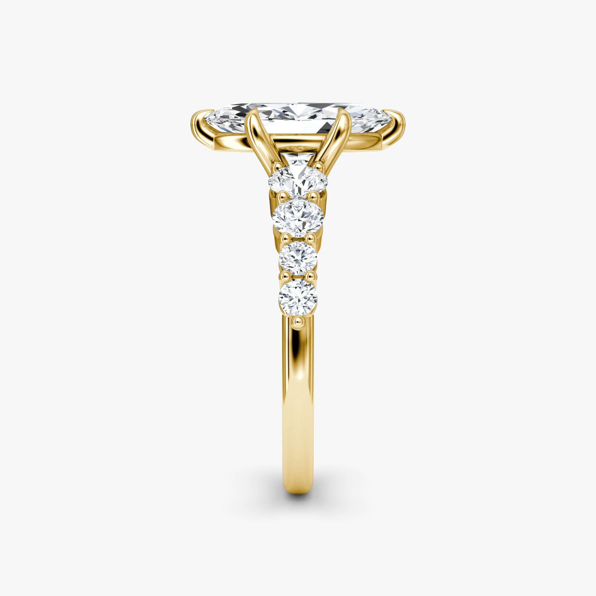 The Graduated Band | Marquise | 18k | Yellow Gold | bandAccent: Plain | diamondOrientation: vertical | caratWeight: other