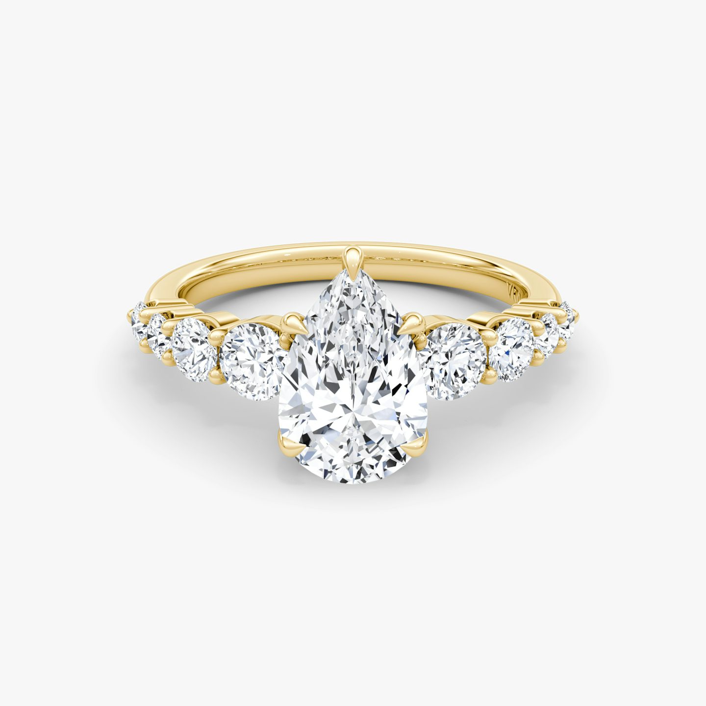 The Graduated Band | Pear | 18k | Yellow Gold | bandAccent: Plain | diamondOrientation: vertical | caratWeight: other
