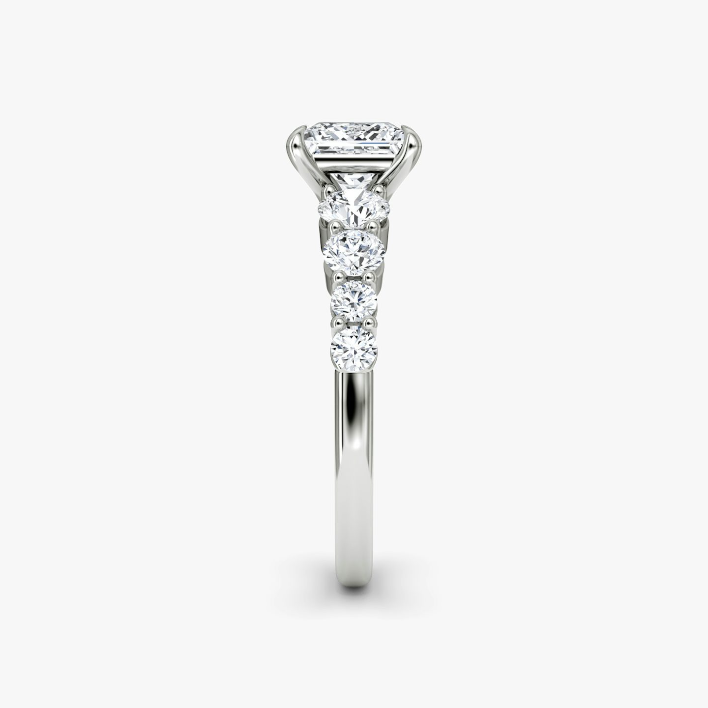 The Graduated Band | Princess | Platinum | bandAccent: Plain | diamondOrientation: vertical | caratWeight: other