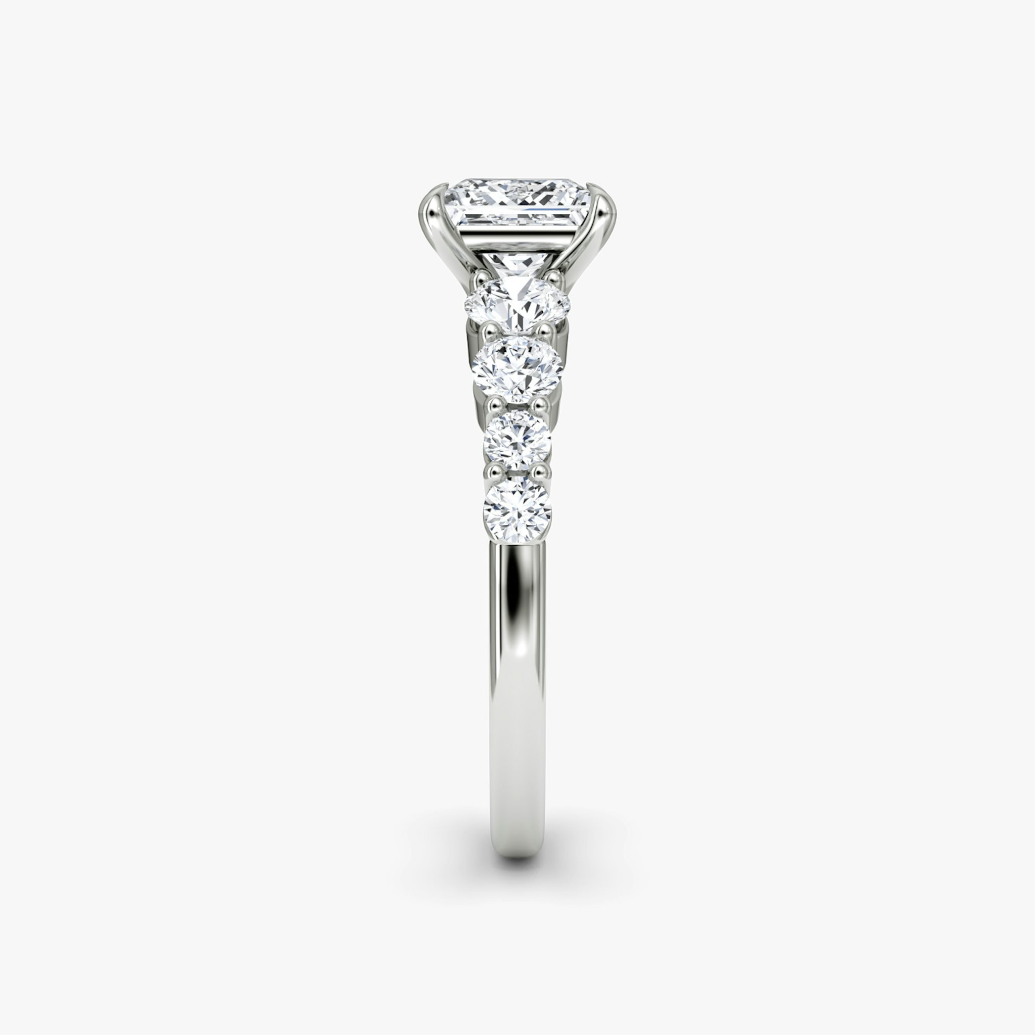 The Graduated Band | Princess | 18k | White Gold | bandAccent: Plain | diamondOrientation: vertical | caratWeight: other
