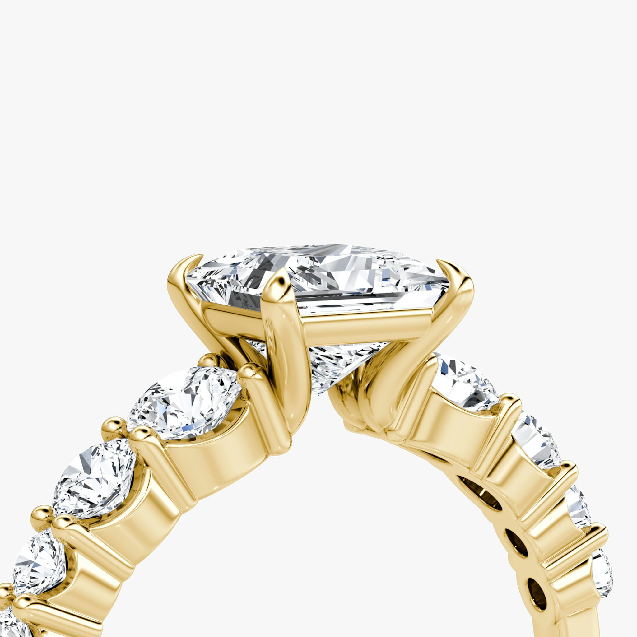 The Graduated Band | Princess | 18k | Yellow Gold | bandAccent: Plain | diamondOrientation: vertical | caratWeight: other