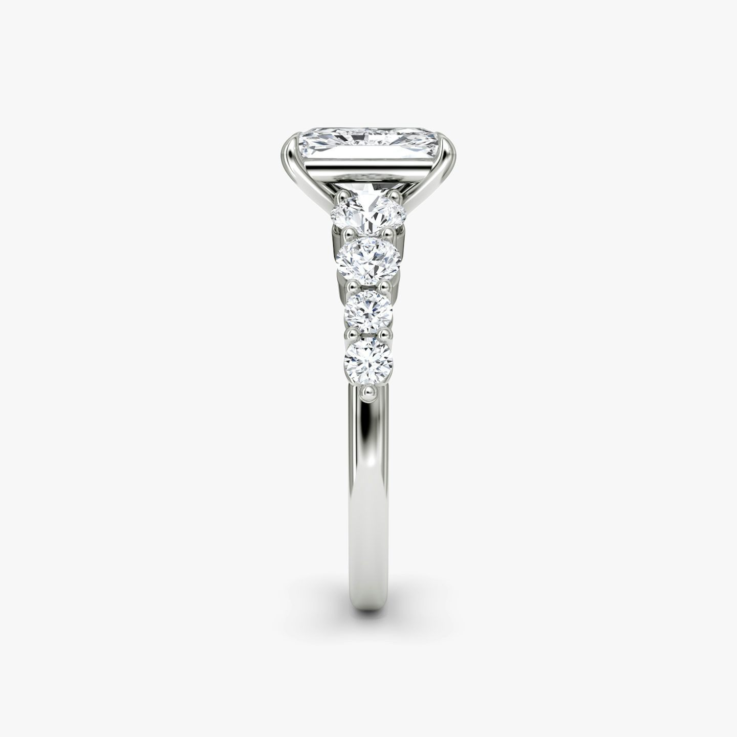 The Graduated Band | Radiant | 18k | White Gold | bandAccent: Plain | diamondOrientation: vertical | caratWeight: other