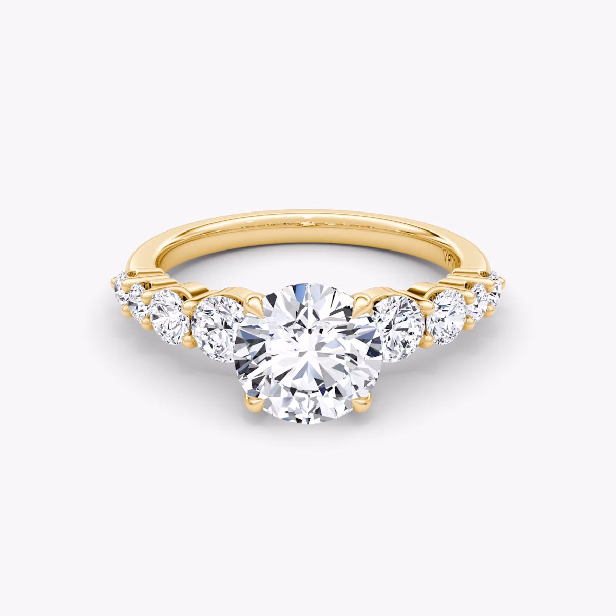 The Graduated Band | Round Brilliant | 18k | Yellow Gold | bandAccent: Plain | caratWeight: other | diamondOrientation: vertical