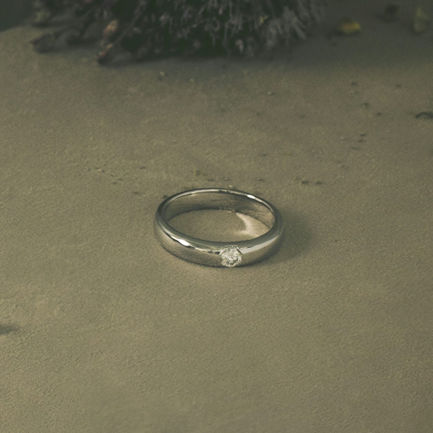 The Round Inlay Band | Round Brilliant | 18k | Yellow Gold | bandVersion: original