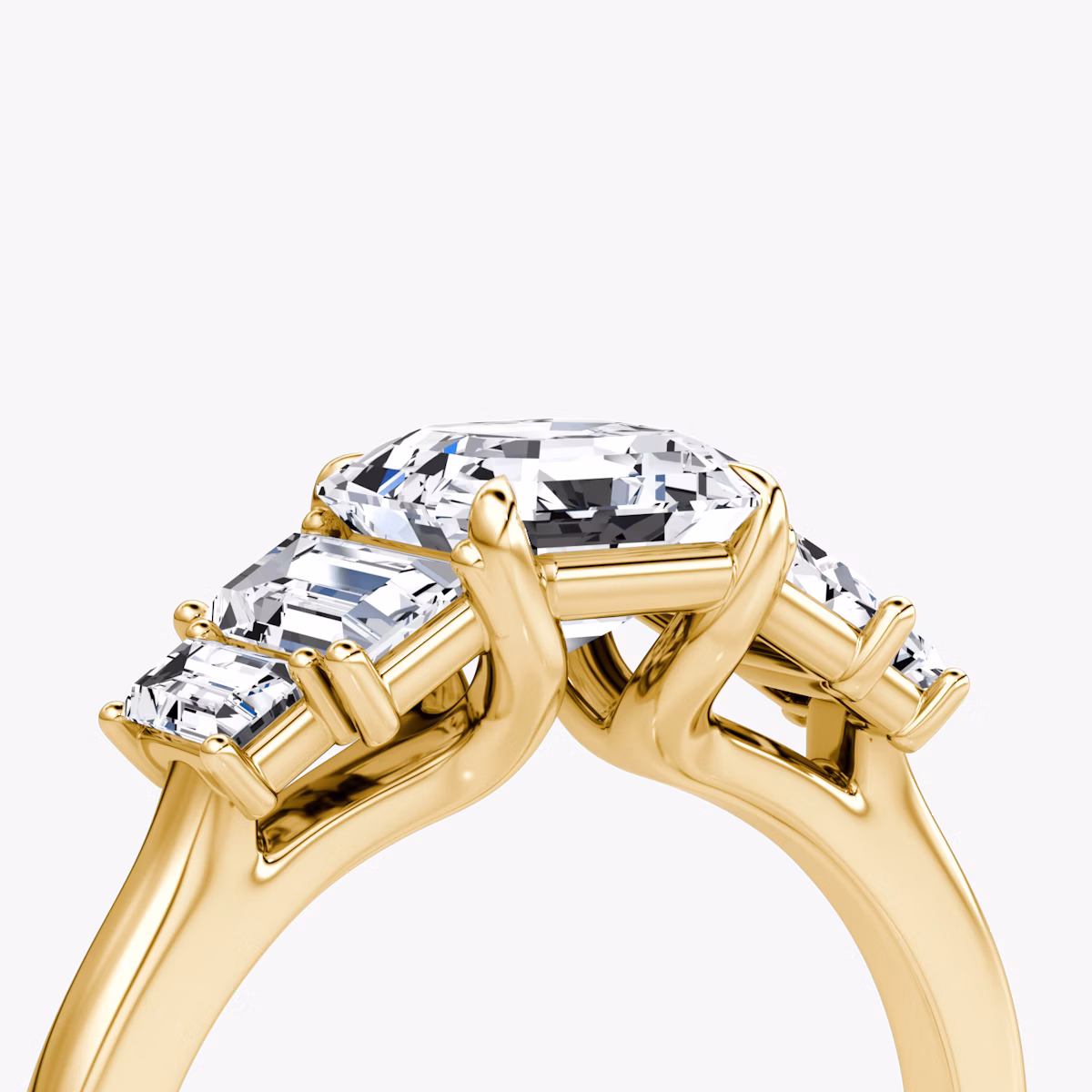 Anillo de compromiso Five Stone Heirloom | Asscher | 18k | Oro amarillo | bandAccent: Simple | diamondOrientation: vertical | caratWeight: other