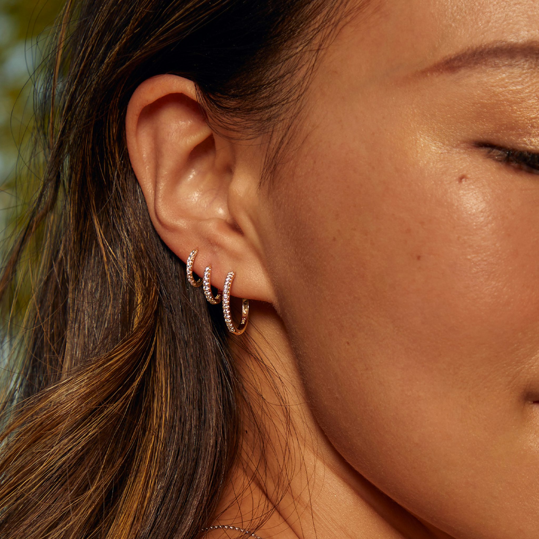 Pavé Hoops | Round Brilliant | 14k | White Gold | earringSize: 18mm