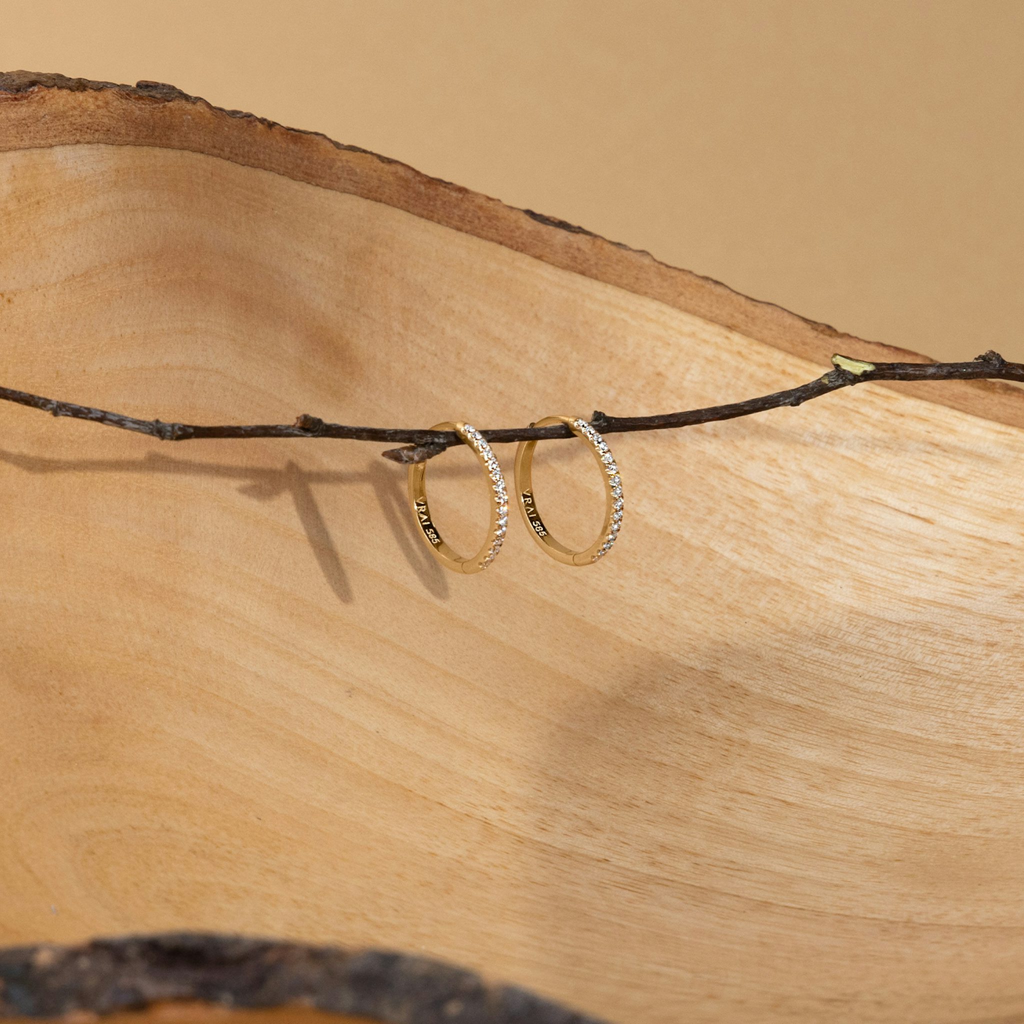 Pavé Hoops | Round Brilliant | 14k | White Gold | earringSize: 18mm