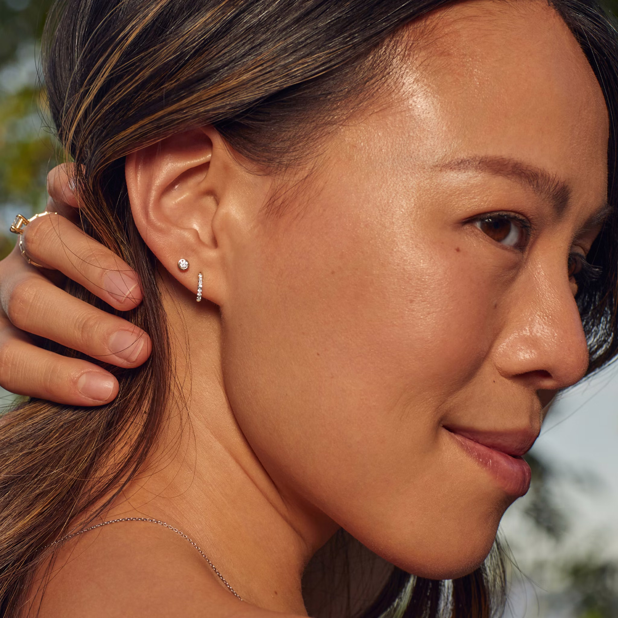 Pavé Hoops | Round Brilliant | 14k | Yellow Gold | earringSize: 10mm