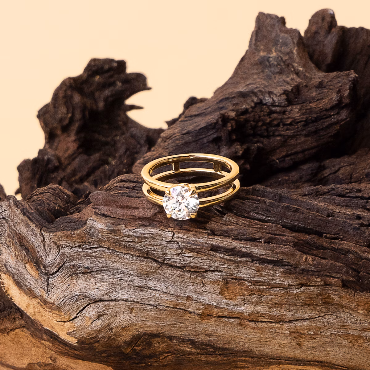 The Double Band | Round Brilliant | 18k | Yellow Gold | bandAccent: Plain | caratWeight: other | diamondOrientation: vertical